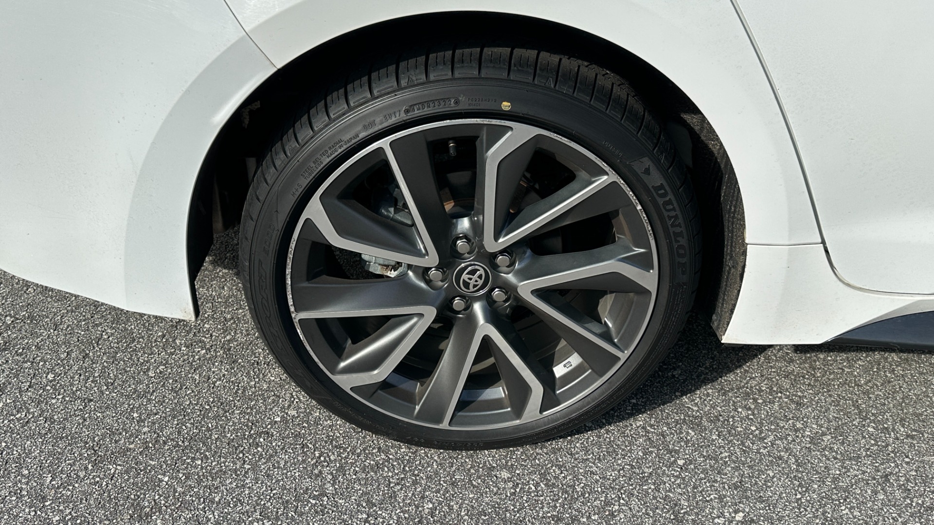 Used 2021 Toyota Corolla SE / BLACK ROOF / CLOTH SEATS / BACKUP CAMERA for sale $20,995 at Formula Imports in Charlotte NC 28227 39