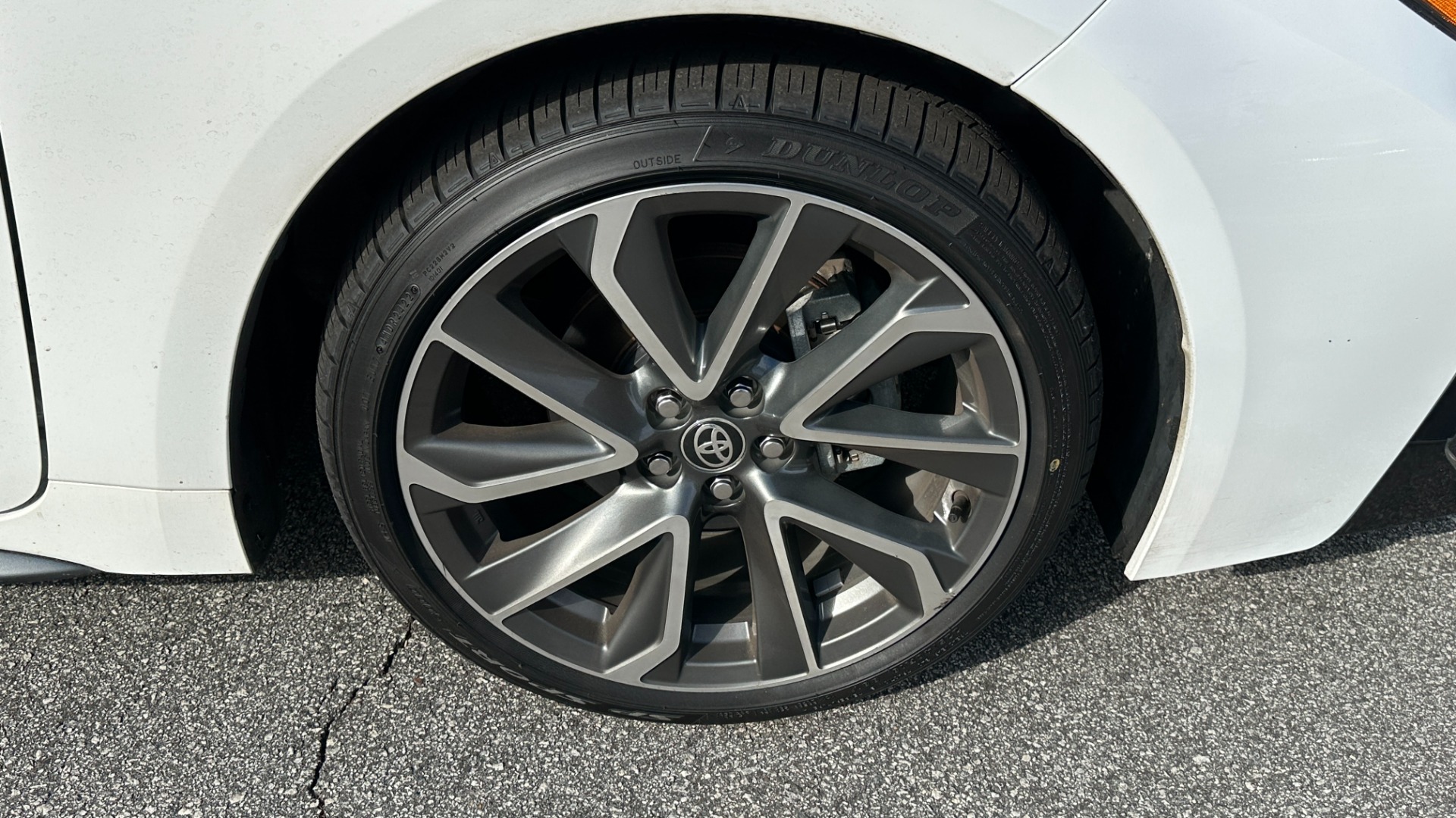 Used 2021 Toyota Corolla SE / BLACK ROOF / CLOTH SEATS / BACKUP CAMERA for sale $20,995 at Formula Imports in Charlotte NC 28227 40