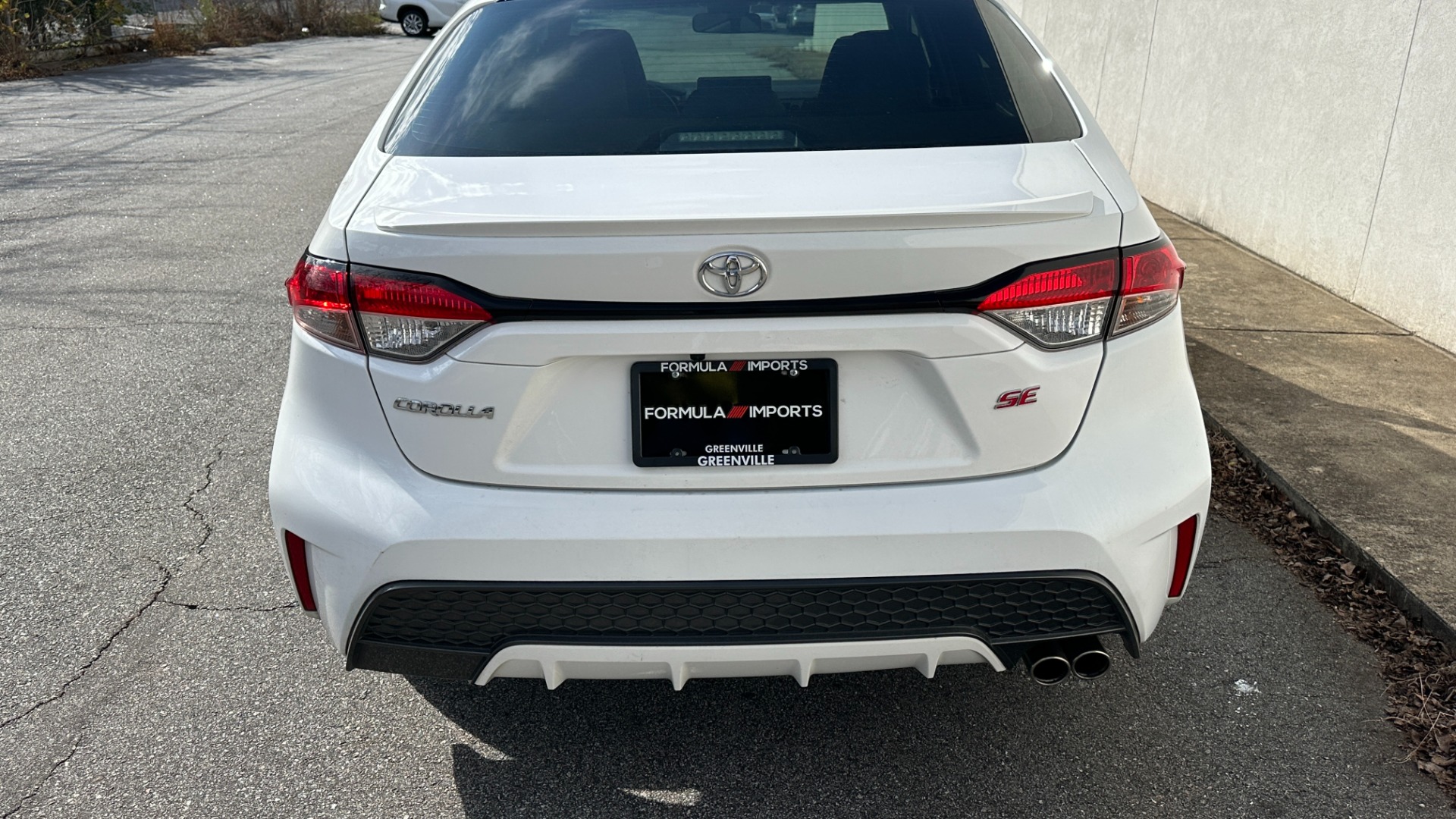 Used 2021 Toyota Corolla SE / BLACK ROOF / CLOTH SEATS / BACKUP CAMERA for sale $22,595 at Formula Imports in Charlotte NC 28227 8