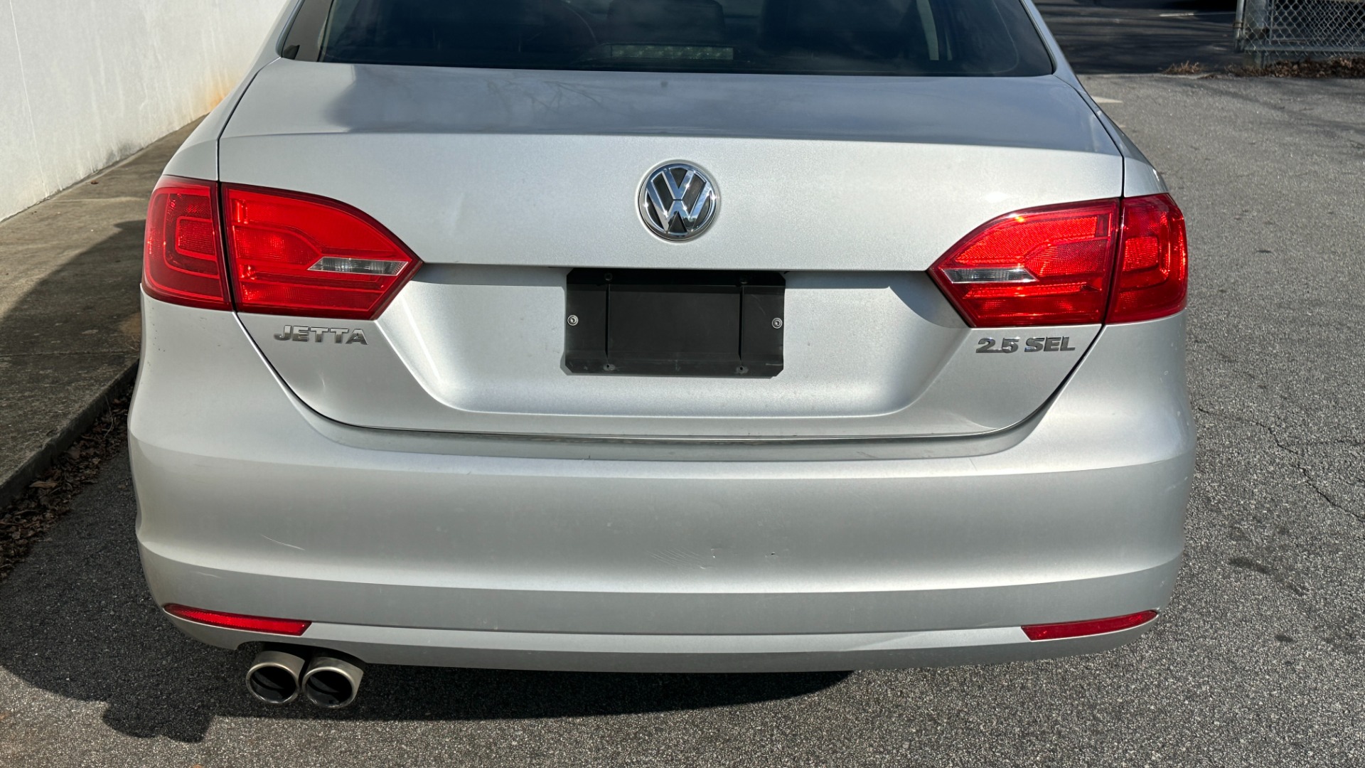 Used 2011 Volkswagen Jetta Sedan SEL / LEATHER / SUNROOF / BLUETOOTH for sale Sold at Formula Imports in Charlotte NC 28227 28
