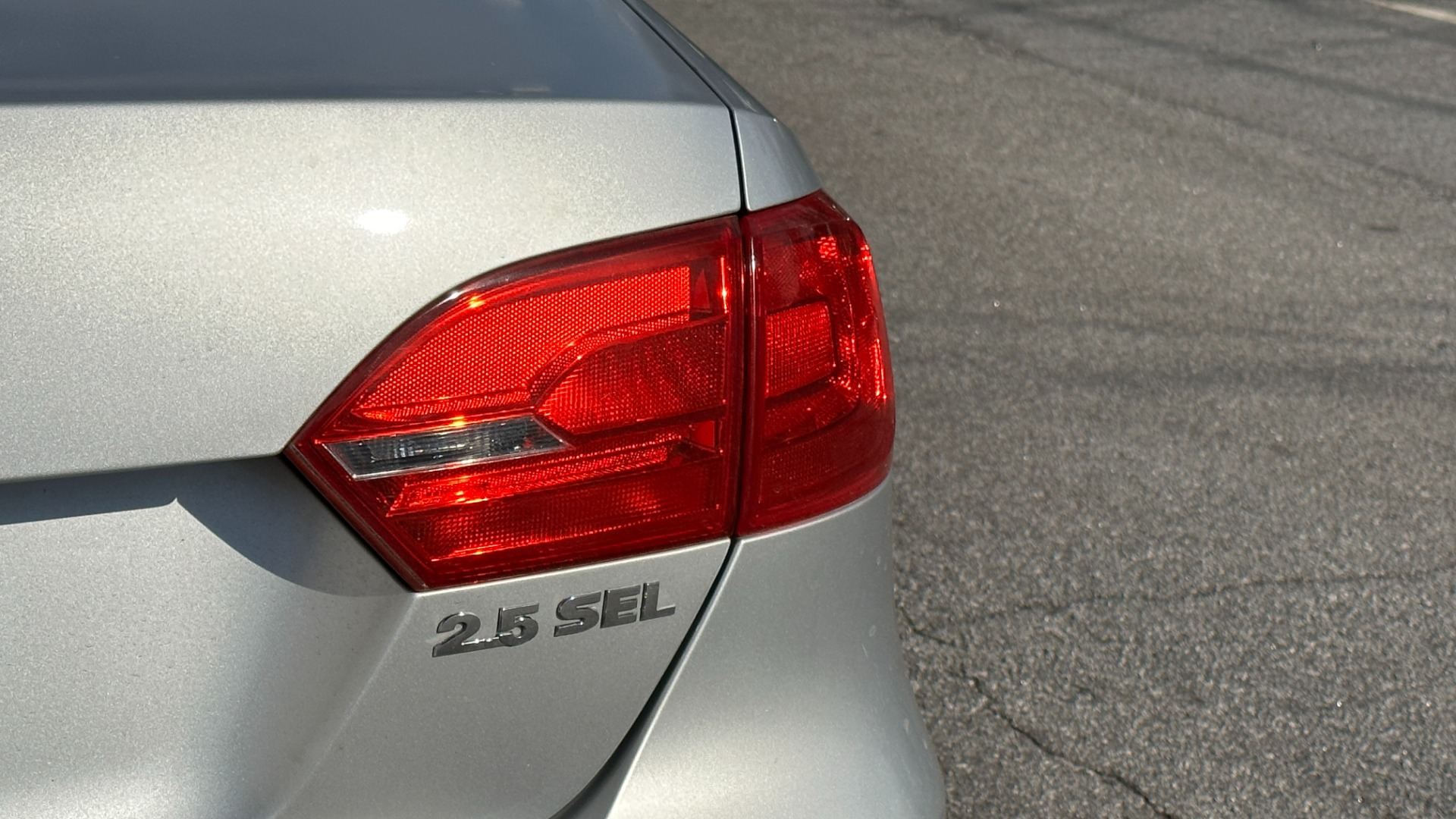 Used 2011 Volkswagen Jetta Sedan SEL / LEATHER / SUNROOF / BLUETOOTH for sale Sold at Formula Imports in Charlotte NC 28227 30