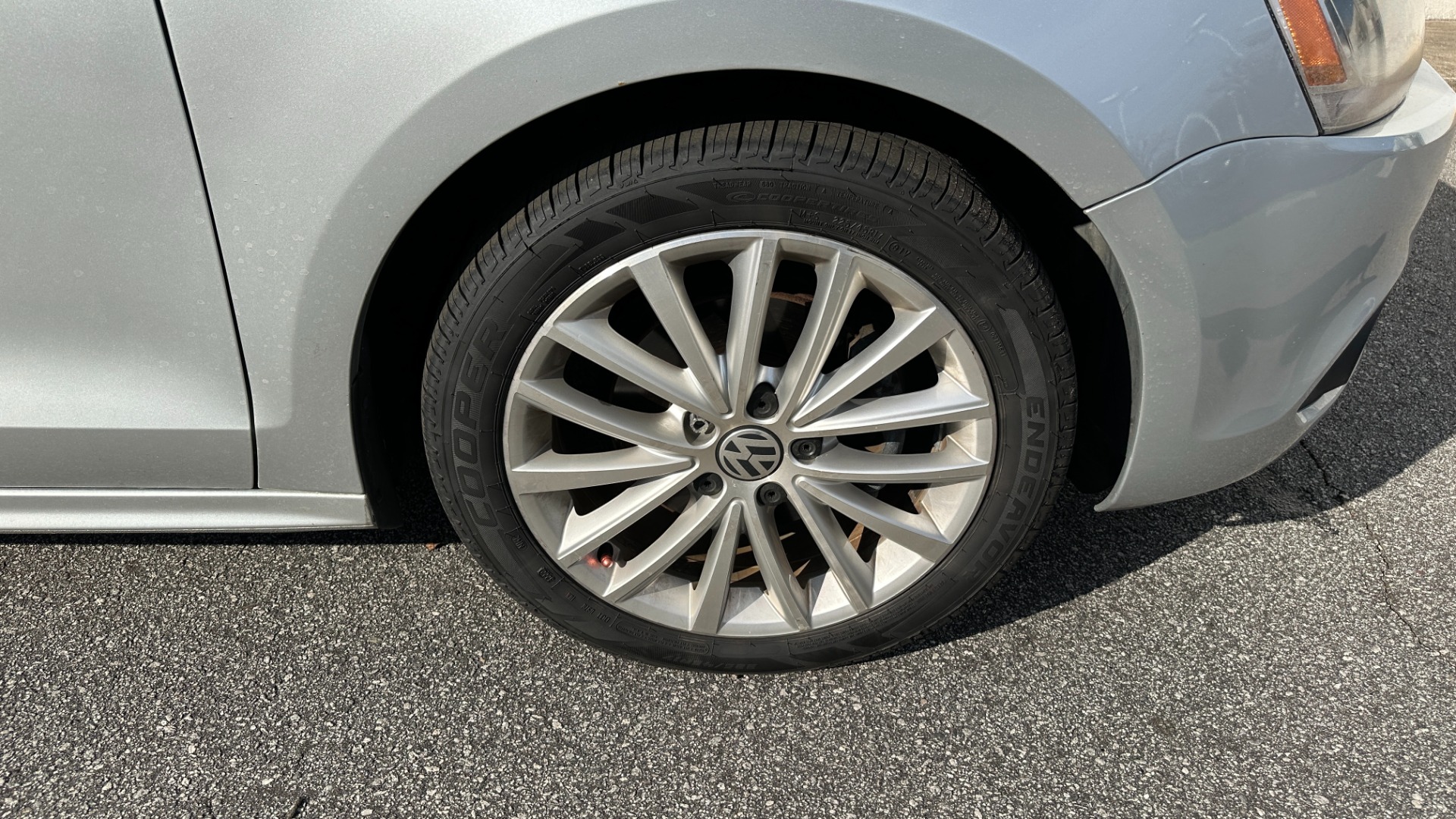 Used 2011 Volkswagen Jetta Sedan SEL / LEATHER / SUNROOF / BLUETOOTH for sale Sold at Formula Imports in Charlotte NC 28227 33
