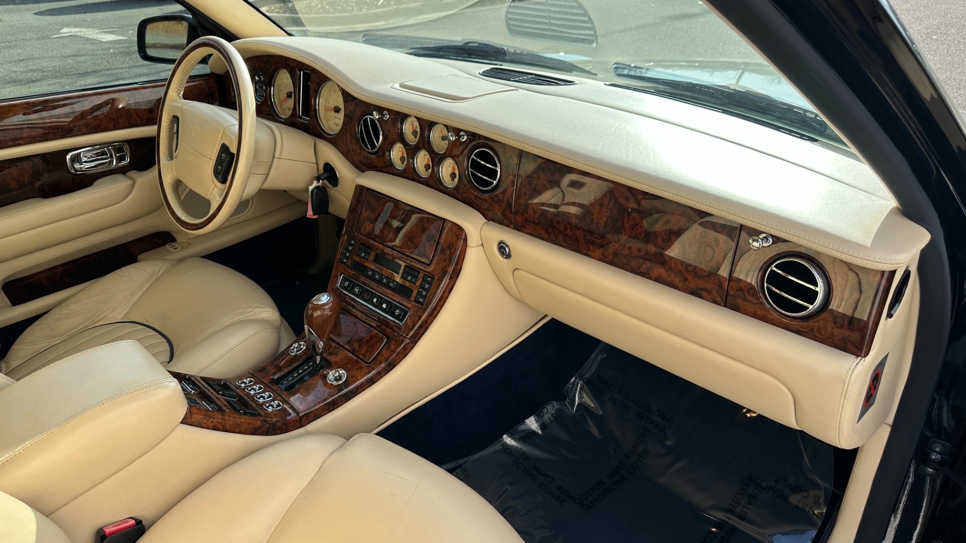 Used 2001 Bentley ARNAGE RED LABEL 6.75L V8 / TURBO / FULL LEATHER / WOOD TRIM / HEATED SEATS / SUNR for sale Sold at Formula Imports in Charlotte NC 28227 11
