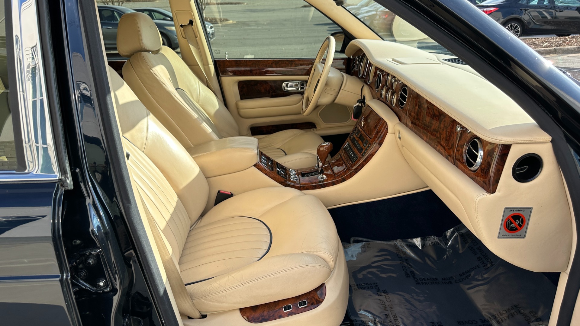 Used 2001 Bentley ARNAGE RED LABEL 6.75L V8 / TURBO / FULL LEATHER / WOOD TRIM / HEATED SEATS / SUNR for sale Sold at Formula Imports in Charlotte NC 28227 12