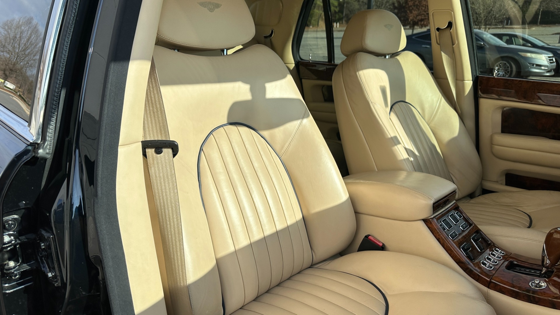 Used 2001 Bentley ARNAGE RED LABEL 6.75L V8 / TURBO / FULL LEATHER / WOOD TRIM / HEATED SEATS / SUNR for sale Sold at Formula Imports in Charlotte NC 28227 13