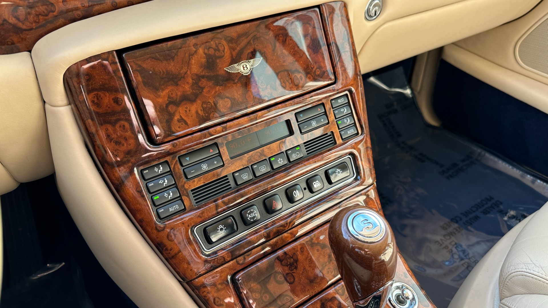 Used 2001 Bentley ARNAGE RED LABEL 6.75L V8 / TURBO / FULL LEATHER / WOOD TRIM / HEATED SEATS / SUNR for sale Sold at Formula Imports in Charlotte NC 28227 19