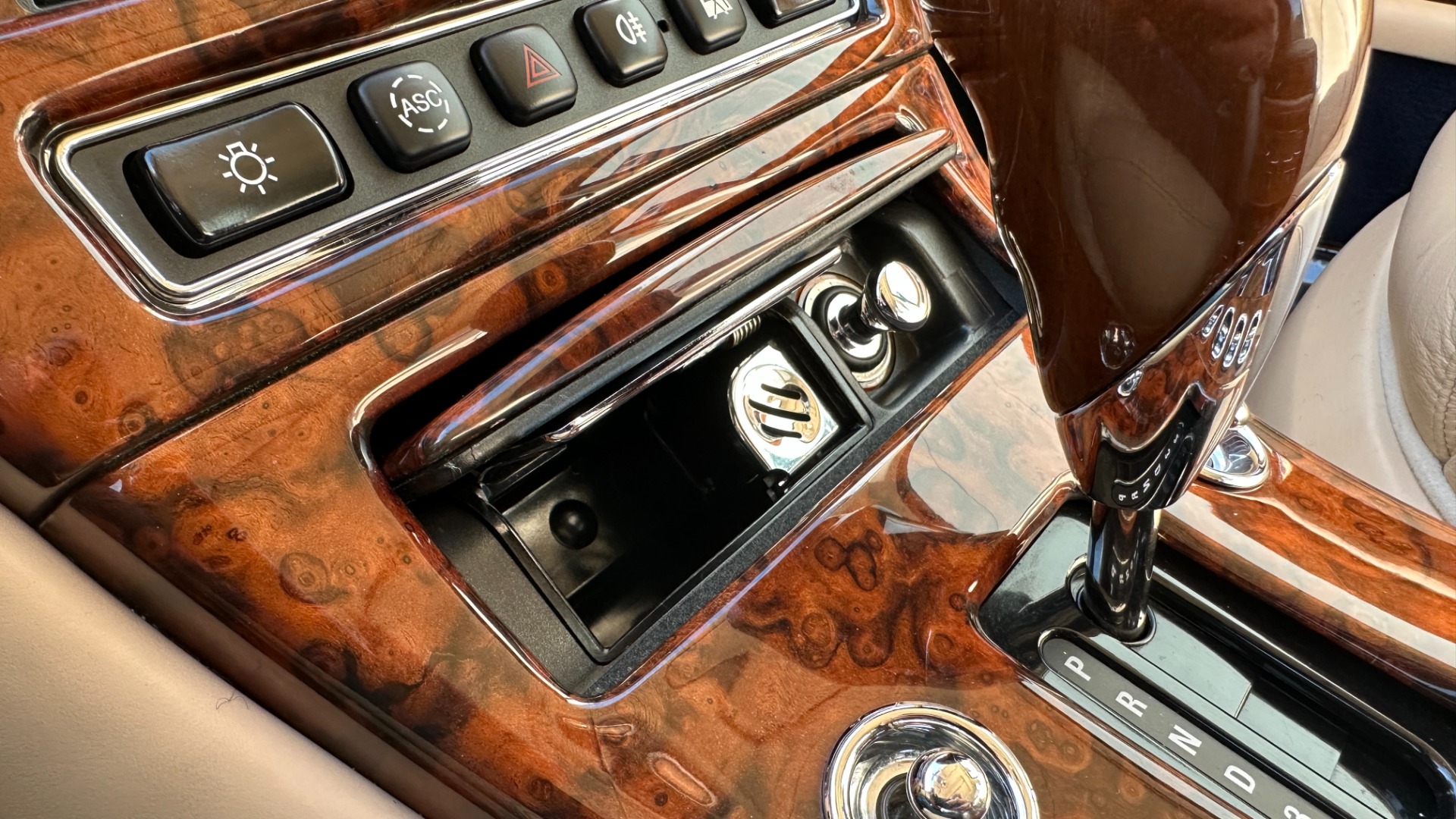 Used 2001 Bentley ARNAGE RED LABEL 6.75L V8 / TURBO / FULL LEATHER / WOOD TRIM / HEATED SEATS / SUNR for sale Sold at Formula Imports in Charlotte NC 28227 22