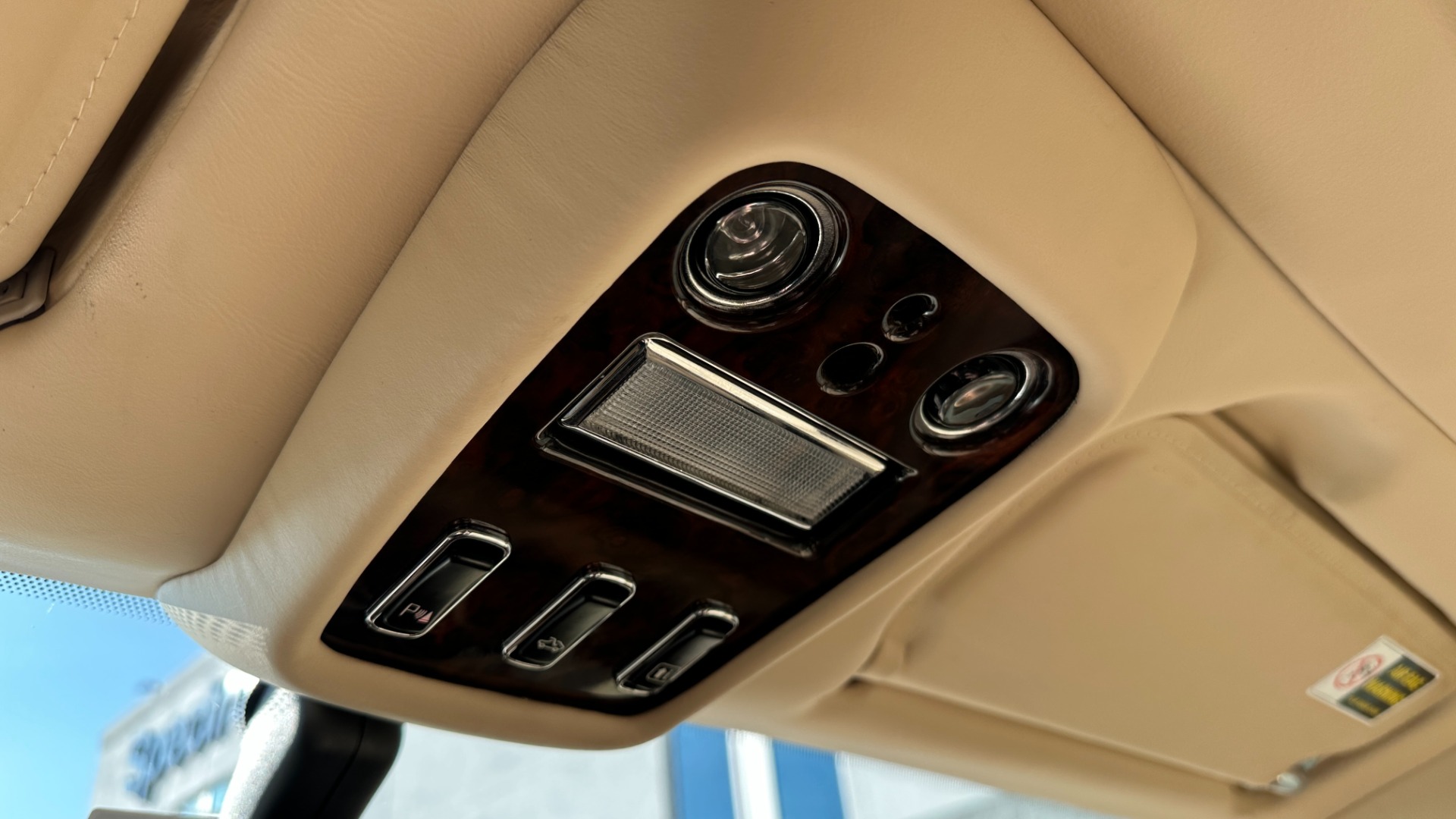 Used 2001 Bentley ARNAGE RED LABEL 6.75L V8 / TURBO / FULL LEATHER / WOOD TRIM / HEATED SEATS / SUNR for sale Sold at Formula Imports in Charlotte NC 28227 31