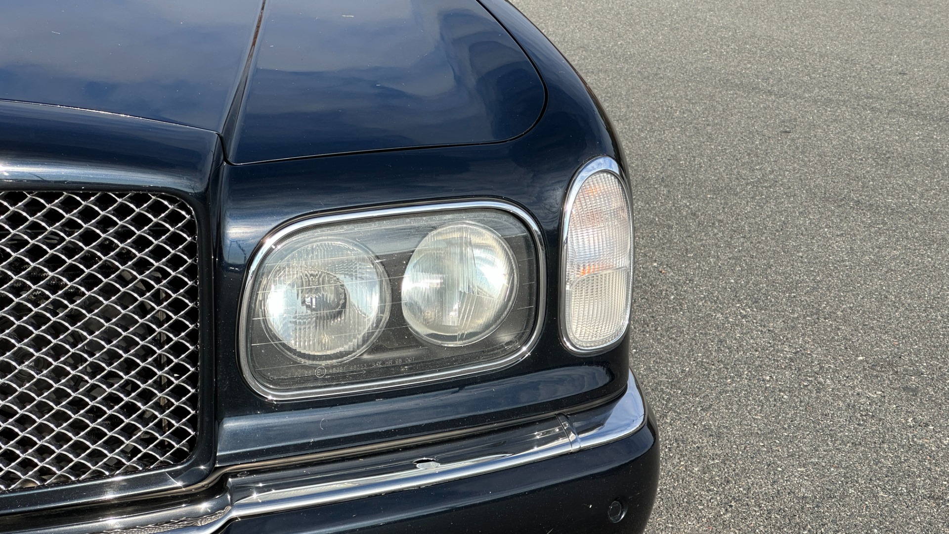 Used 2001 Bentley ARNAGE RED LABEL 6.75L V8 / TURBO / FULL LEATHER / WOOD TRIM / HEATED SEATS / SUNR for sale Sold at Formula Imports in Charlotte NC 28227 46