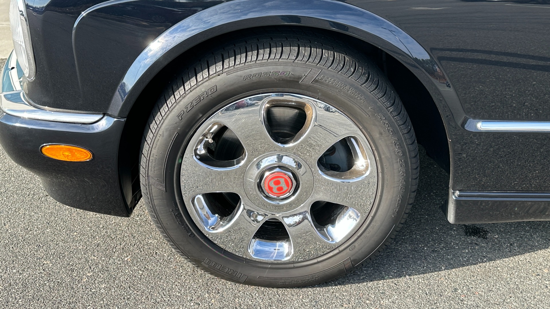 Used 2001 Bentley ARNAGE RED LABEL 6.75L V8 / TURBO / FULL LEATHER / WOOD TRIM / HEATED SEATS / SUNR for sale Sold at Formula Imports in Charlotte NC 28227 54
