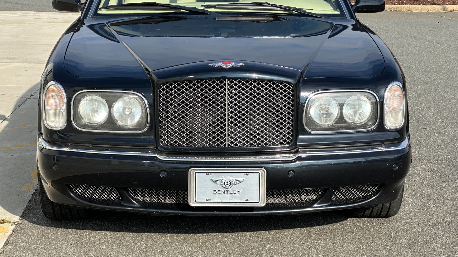 Used 2001 Bentley ARNAGE RED LABEL 6.75L V8 / TURBO / FULL LEATHER / WOOD TRIM / HEATED SEATS / SUNR for sale Sold at Formula Imports in Charlotte NC 28227 8