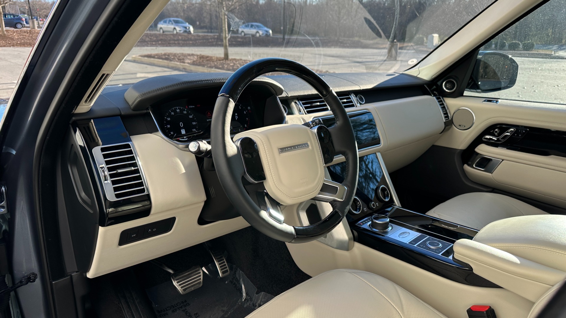 Used 2022 Land Rover Range Rover WESTMINISTER / MASSAGE / BLACK ROOF / 22IN WHEELS / REAR CONVENIENCE for sale Sold at Formula Imports in Charlotte NC 28227 10