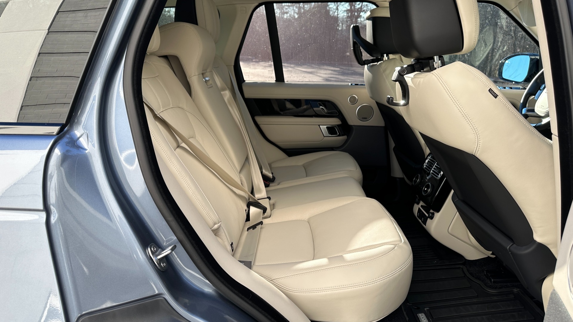 Used 2022 Land Rover Range Rover WESTMINISTER / MASSAGE / BLACK ROOF / 22IN WHEELS / REAR CONVENIENCE for sale Sold at Formula Imports in Charlotte NC 28227 15