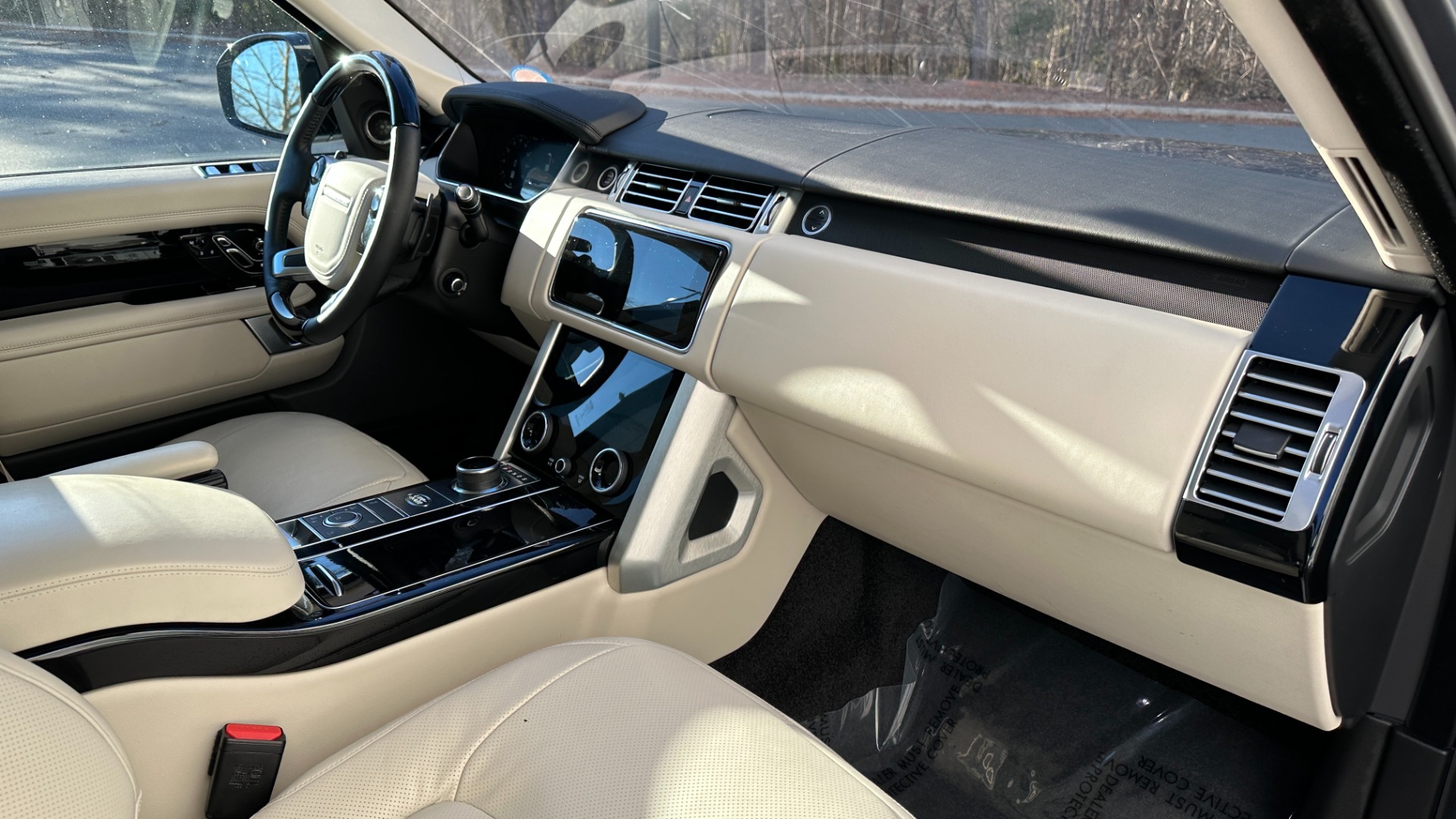 Used 2022 Land Rover Range Rover WESTMINISTER / MASSAGE / BLACK ROOF / 22IN WHEELS / REAR CONVENIENCE for sale Sold at Formula Imports in Charlotte NC 28227 23