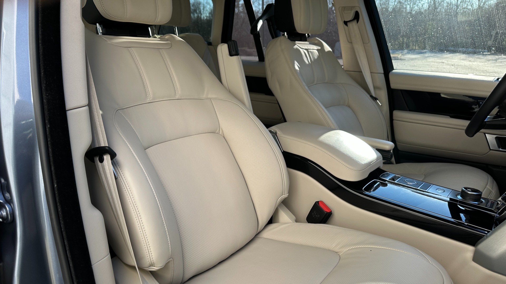 Used 2022 Land Rover Range Rover WESTMINISTER / MASSAGE / BLACK ROOF / 22IN WHEELS / REAR CONVENIENCE for sale $119,999 at Formula Imports in Charlotte NC 28227 26