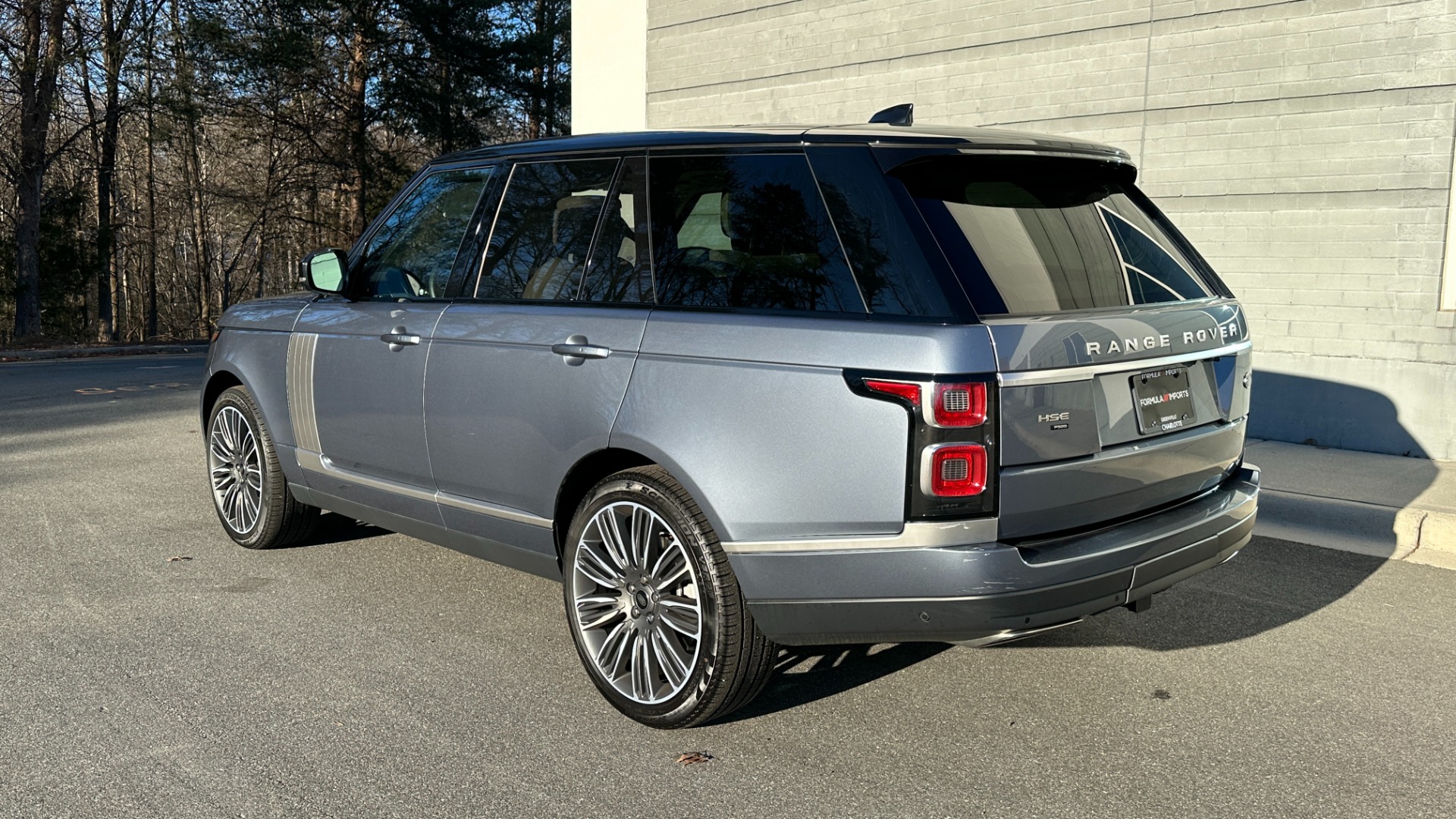 Used 2022 Land Rover Range Rover WESTMINISTER / MASSAGE / BLACK ROOF / 22IN WHEELS / REAR CONVENIENCE for sale $119,999 at Formula Imports in Charlotte NC 28227 4