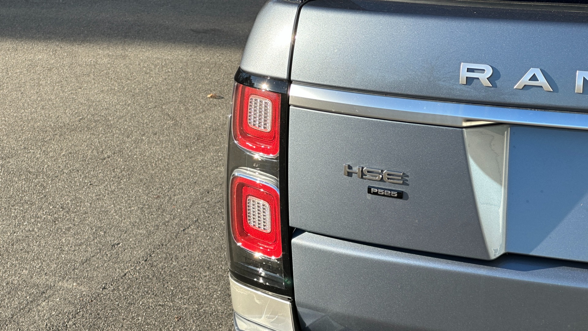 Used 2022 Land Rover Range Rover WESTMINISTER / MASSAGE / BLACK ROOF / 22IN WHEELS / REAR CONVENIENCE for sale Sold at Formula Imports in Charlotte NC 28227 40