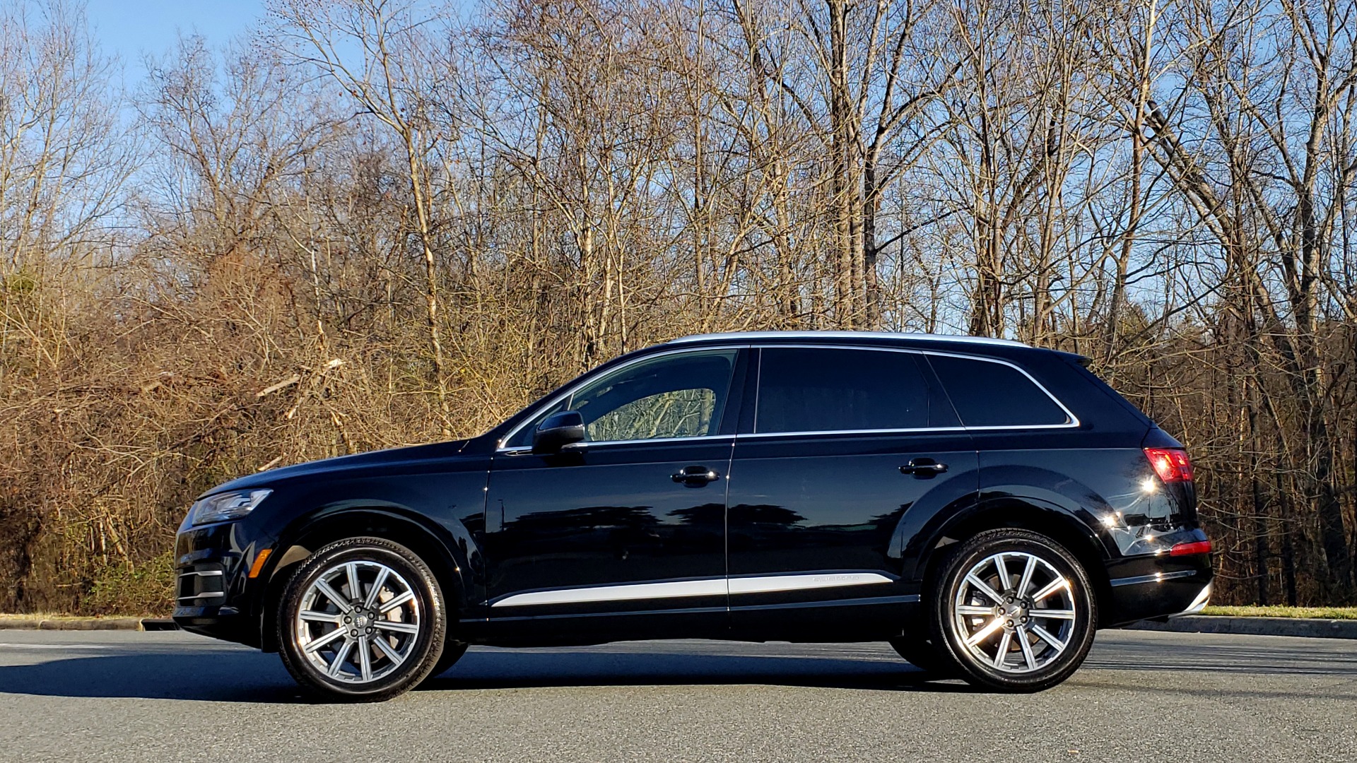 Used 2019 Audi Q7 PREMIUM PLUS / NAV / PANO-ROOF / 3-ROW / REARVIEW for sale Sold at Formula Imports in Charlotte NC 28227 2