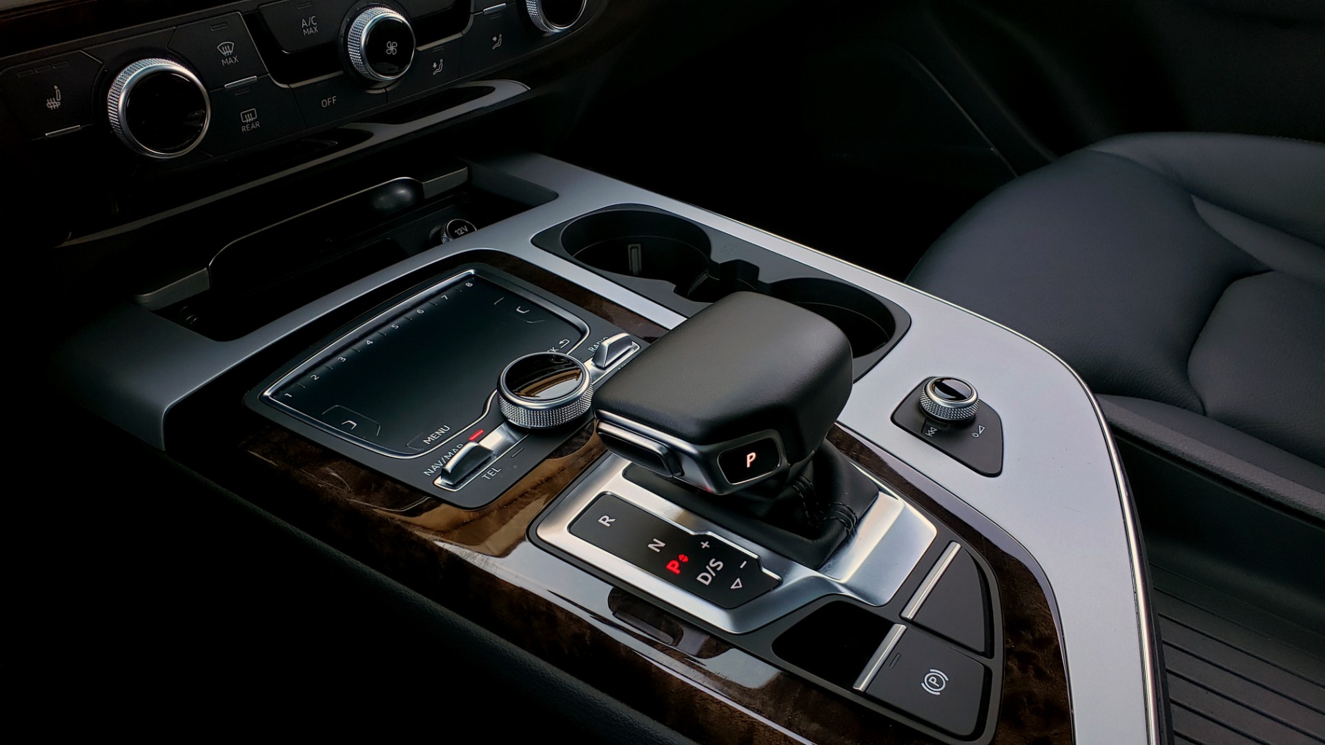 Used 2019 Audi Q7 PREMIUM PLUS / NAV / PANO-ROOF / 3-ROW / REARVIEW for sale Sold at Formula Imports in Charlotte NC 28227 53