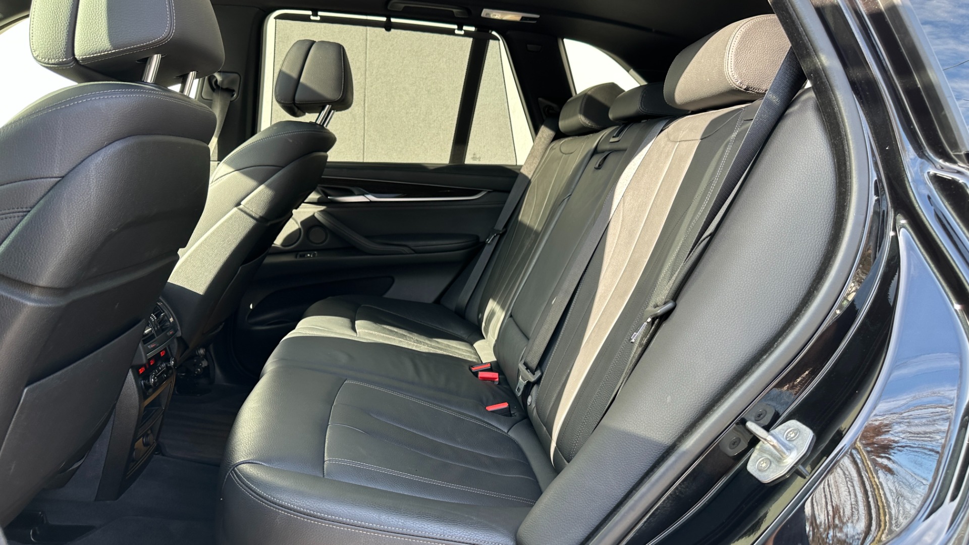 Used 2017 BMW X5 XDRIVE50I / CARPLAY / DRIVING ASSISTANCE / EXECUTIVE / LIGHTING / MSPORT for sale Sold at Formula Imports in Charlotte NC 28227 25