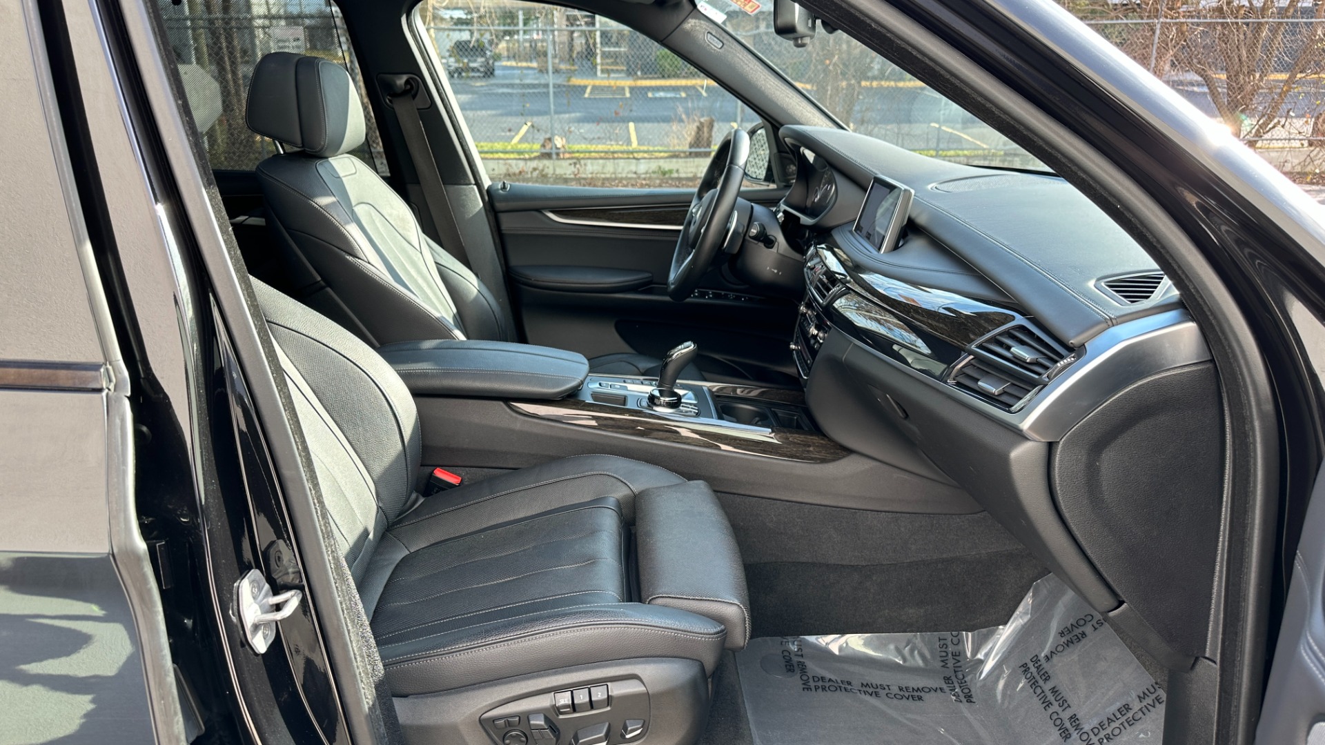 Used 2017 BMW X5 XDRIVE50I / CARPLAY / DRIVING ASSISTANCE / EXECUTIVE / LIGHTING / MSPORT for sale Sold at Formula Imports in Charlotte NC 28227 36