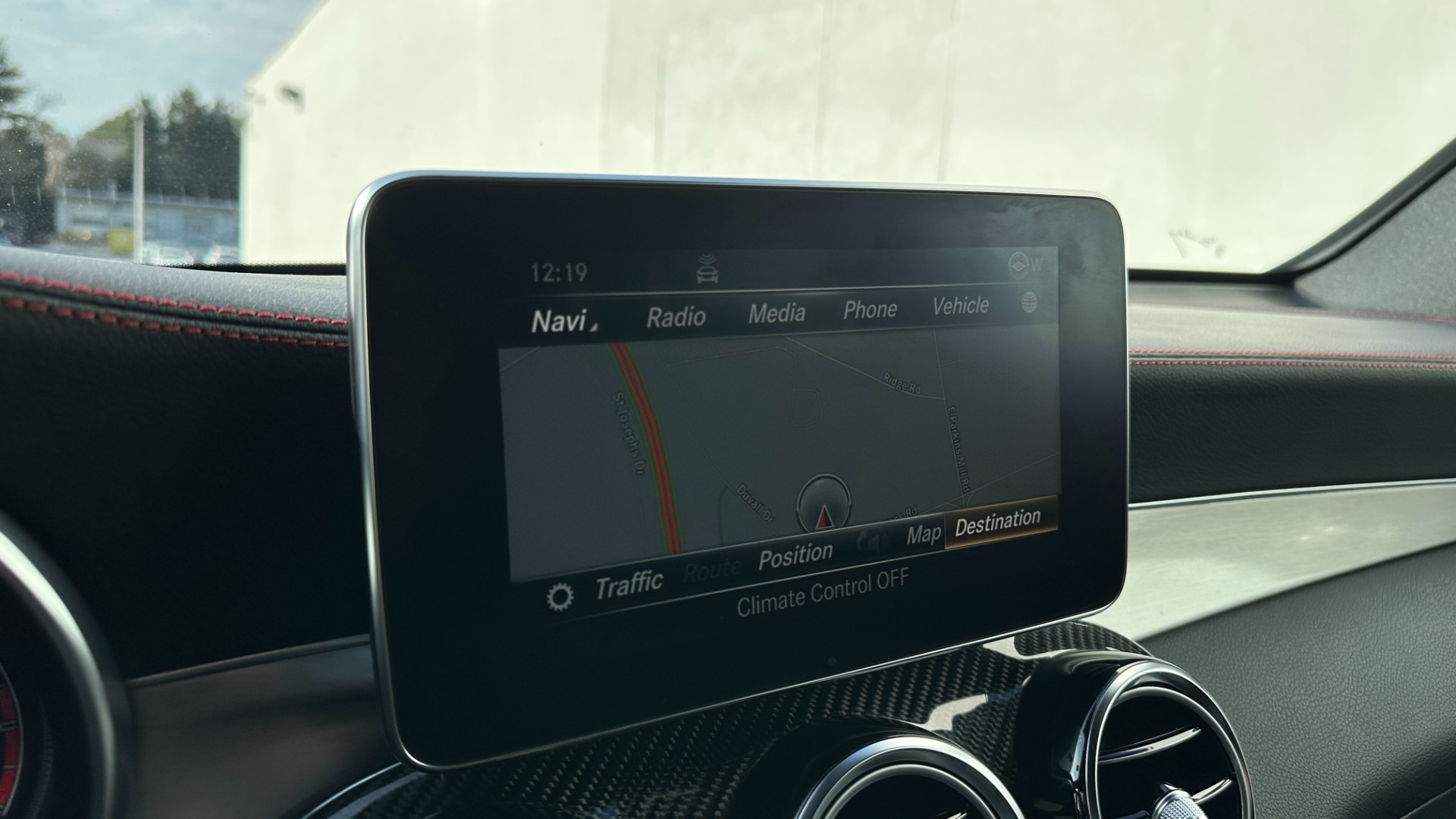 Used 2019 Mercedes-Benz GLC AMG GLC43 / CARBON FIBER / PERFORMANCE STEERING WHEEL / NIGHT PACKAGE for sale Sold at Formula Imports in Charlotte NC 28227 17