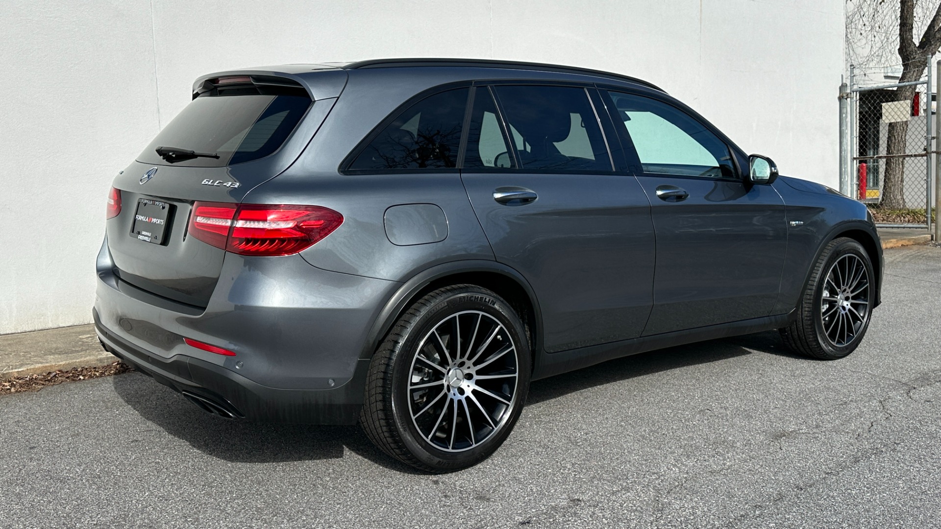 Used 2019 Mercedes-Benz GLC AMG GLC43 / CARBON FIBER / PERFORMANCE STEERING WHEEL / NIGHT PACKAGE for sale Sold at Formula Imports in Charlotte NC 28227 4