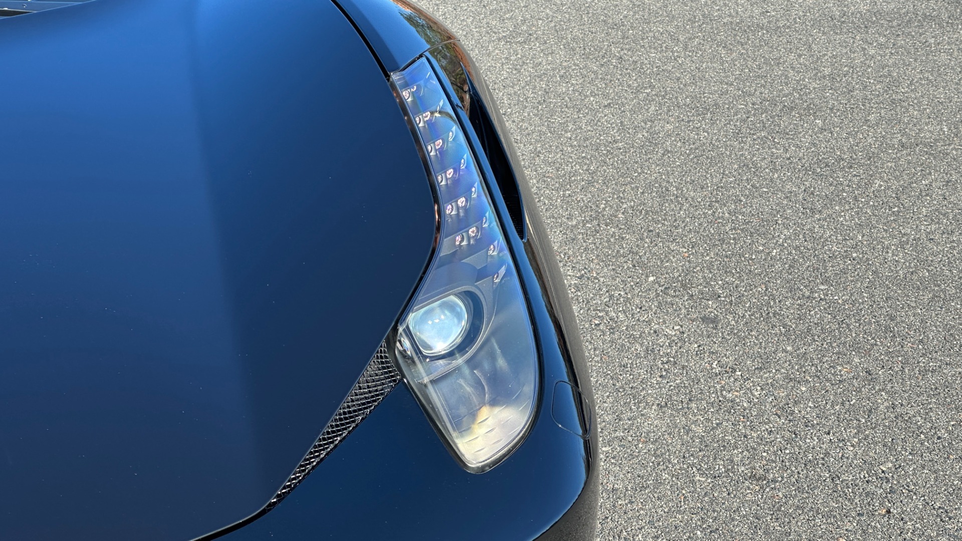 Used 2010 Ferrari 458 Italia CARBON FIBER TRIM / SCUDERIA SHIELDS / DAYTONA SEATS / LED STEERING WHEEL for sale $219,462 at Formula Imports in Charlotte NC 28227 54