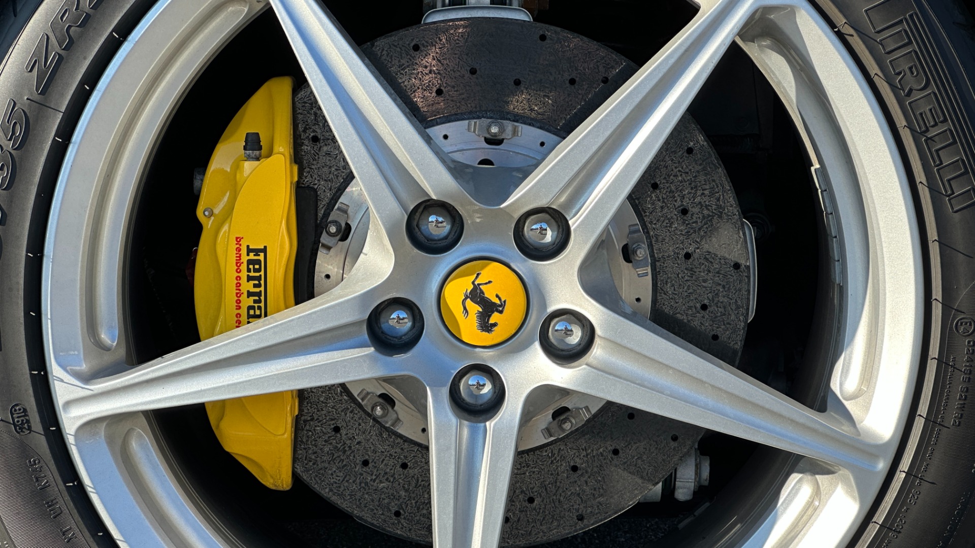 Used 2010 Ferrari 458 Italia CARBON FIBER TRIM / SCUDERIA SHIELDS / DAYTONA SEATS / LED STEERING WHEEL for sale $219,462 at Formula Imports in Charlotte NC 28227 58