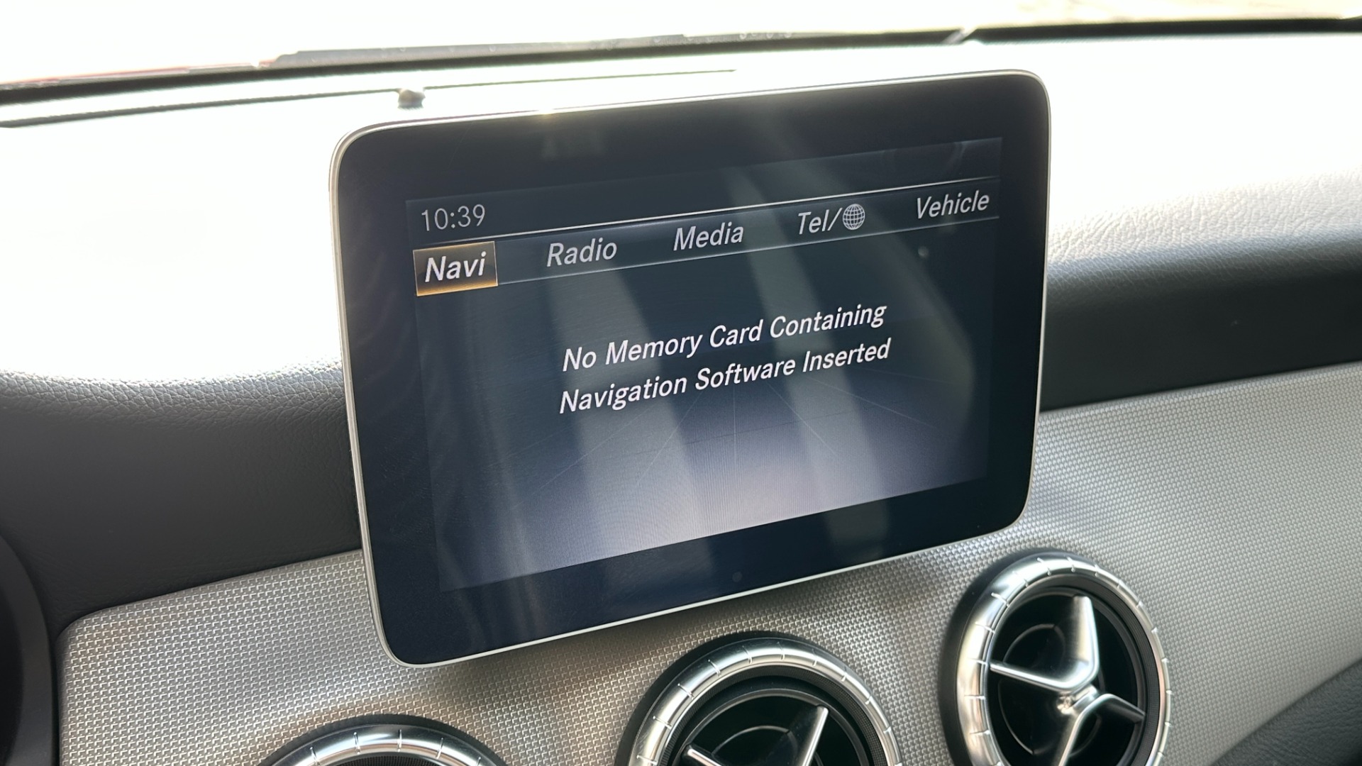 Used 2019 Mercedes-Benz CLA CLA 250 / APPLE CARPLAY / 17IN WHEELS / COMFORT SUSPENSION / BLINDSPOT for sale $27,995 at Formula Imports in Charlotte NC 28227 16