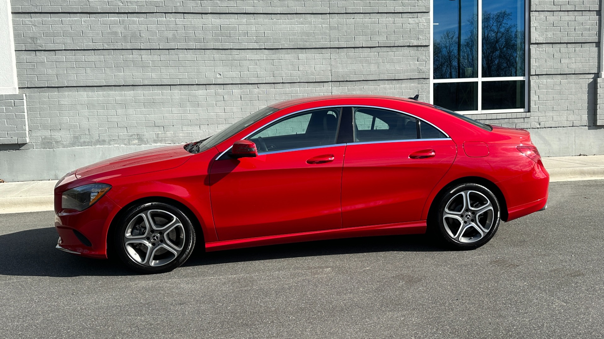 Used 2019 Mercedes-Benz CLA CLA 250 / APPLE CARPLAY / 17IN WHEELS / COMFORT SUSPENSION / BLINDSPOT for sale $27,995 at Formula Imports in Charlotte NC 28227 3