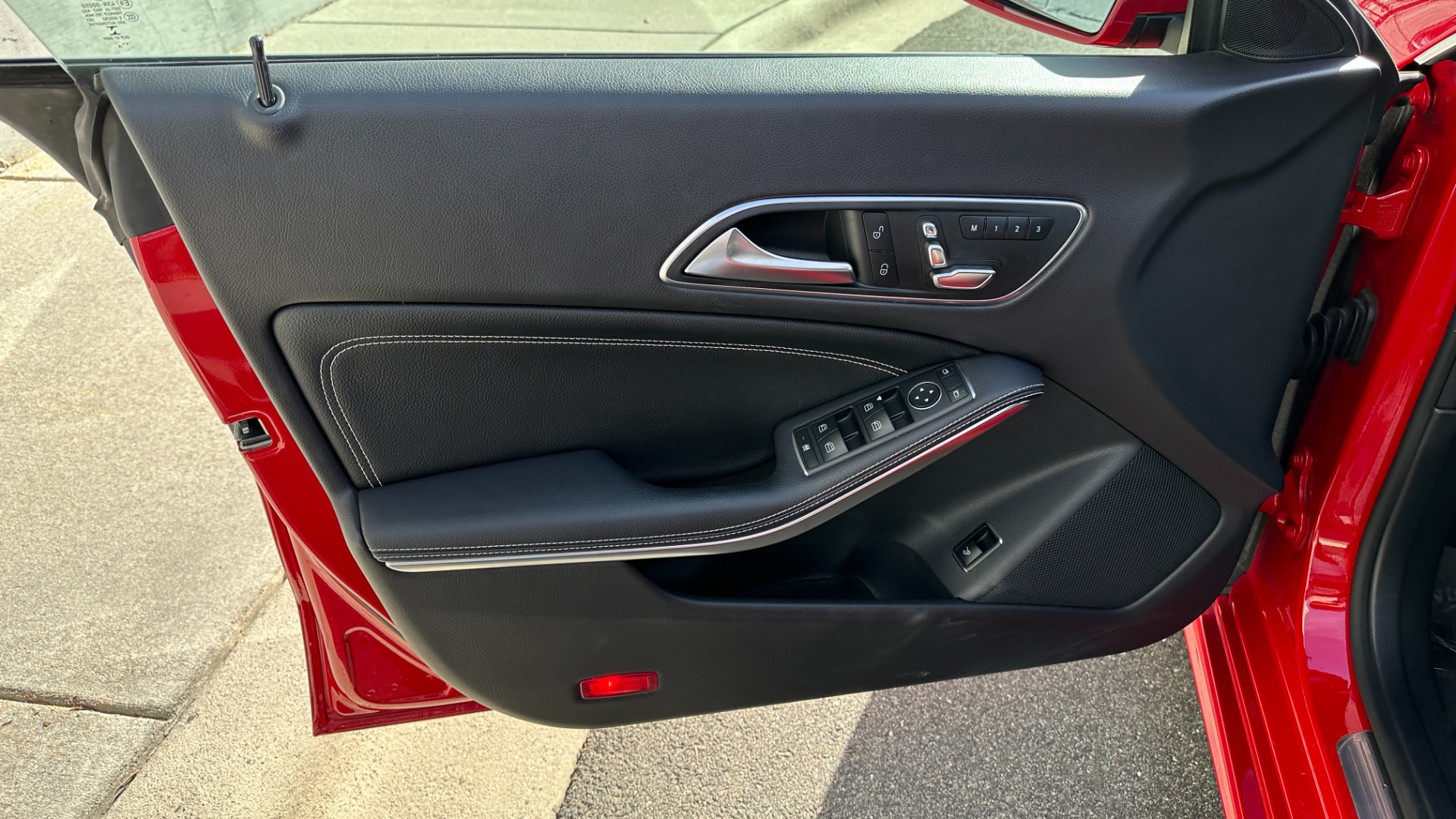 Used 2019 Mercedes-Benz CLA CLA 250 / APPLE CARPLAY / 17IN WHEELS / COMFORT SUSPENSION / BLINDSPOT for sale $27,995 at Formula Imports in Charlotte NC 28227 8