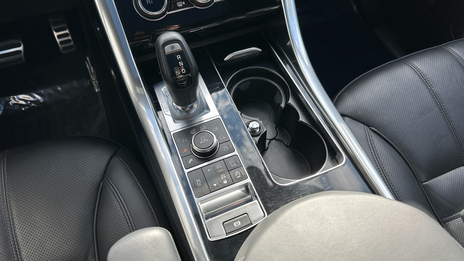 Used 2014 Land Rover Range Rover Sport Autobiography for sale Sold at Formula Imports in Charlotte NC 28227 17