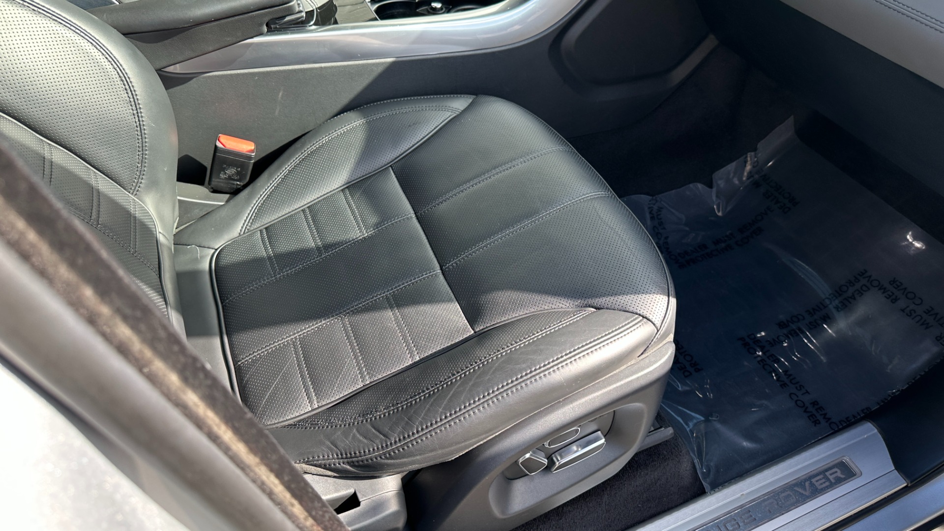 Used 2014 Land Rover Range Rover Sport Autobiography for sale Sold at Formula Imports in Charlotte NC 28227 29