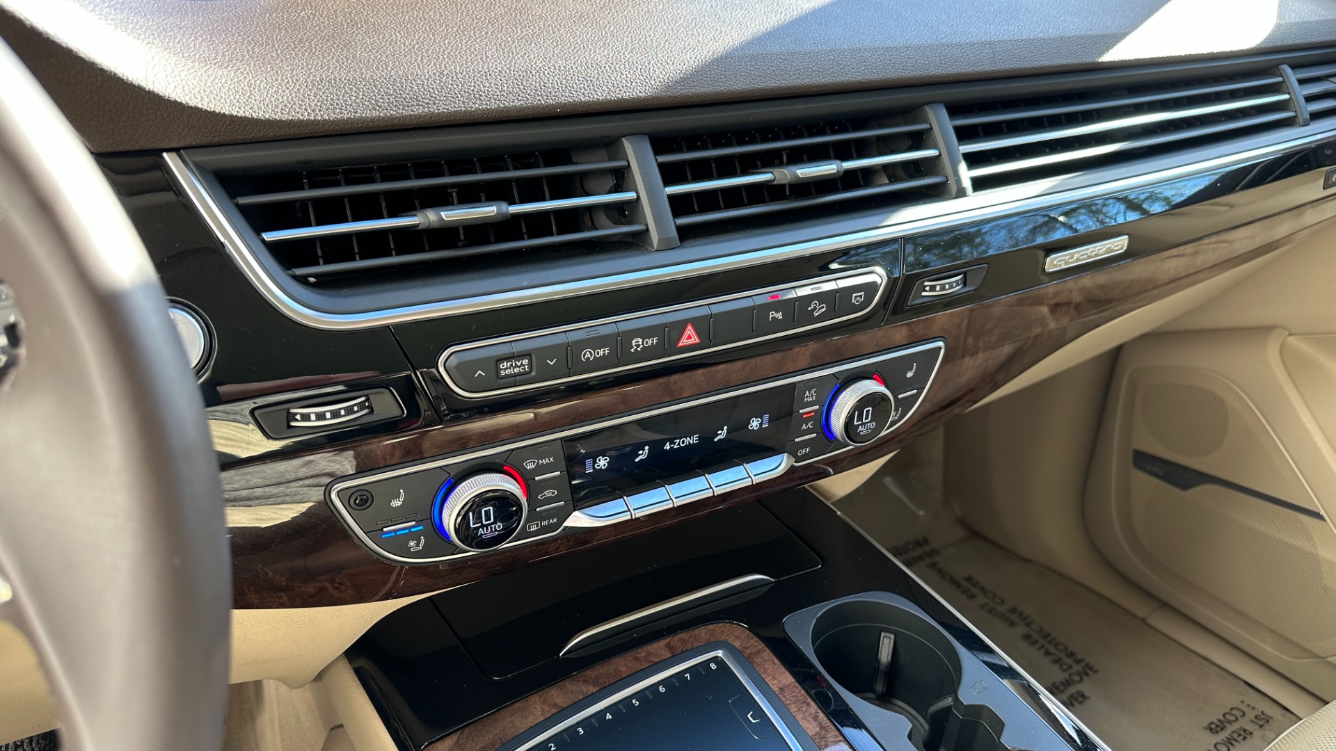 Used 2018 Audi Q7 PRESTIGE / COLD WEATHER PKG / TOWING PACKAGE / DRIVER ASSIST for sale $39,999 at Formula Imports in Charlotte NC 28227 20
