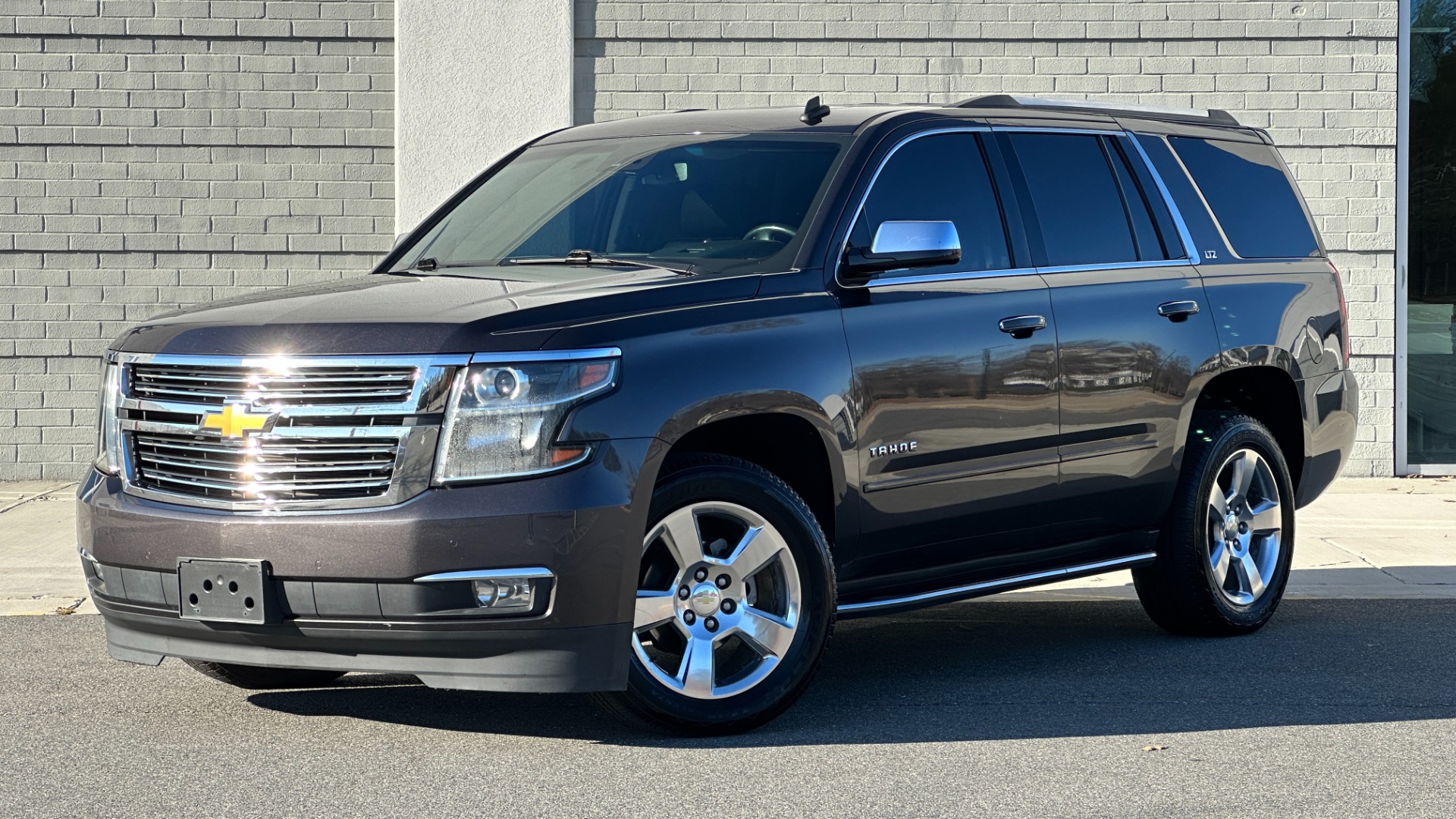Used 2015 Chevrolet Tahoe LTZ / LEATHER / 20IN WHEELS / SUNROOF / NAVIGATION / MYLINK / 4WD for sale Sold at Formula Imports in Charlotte NC 28227 1