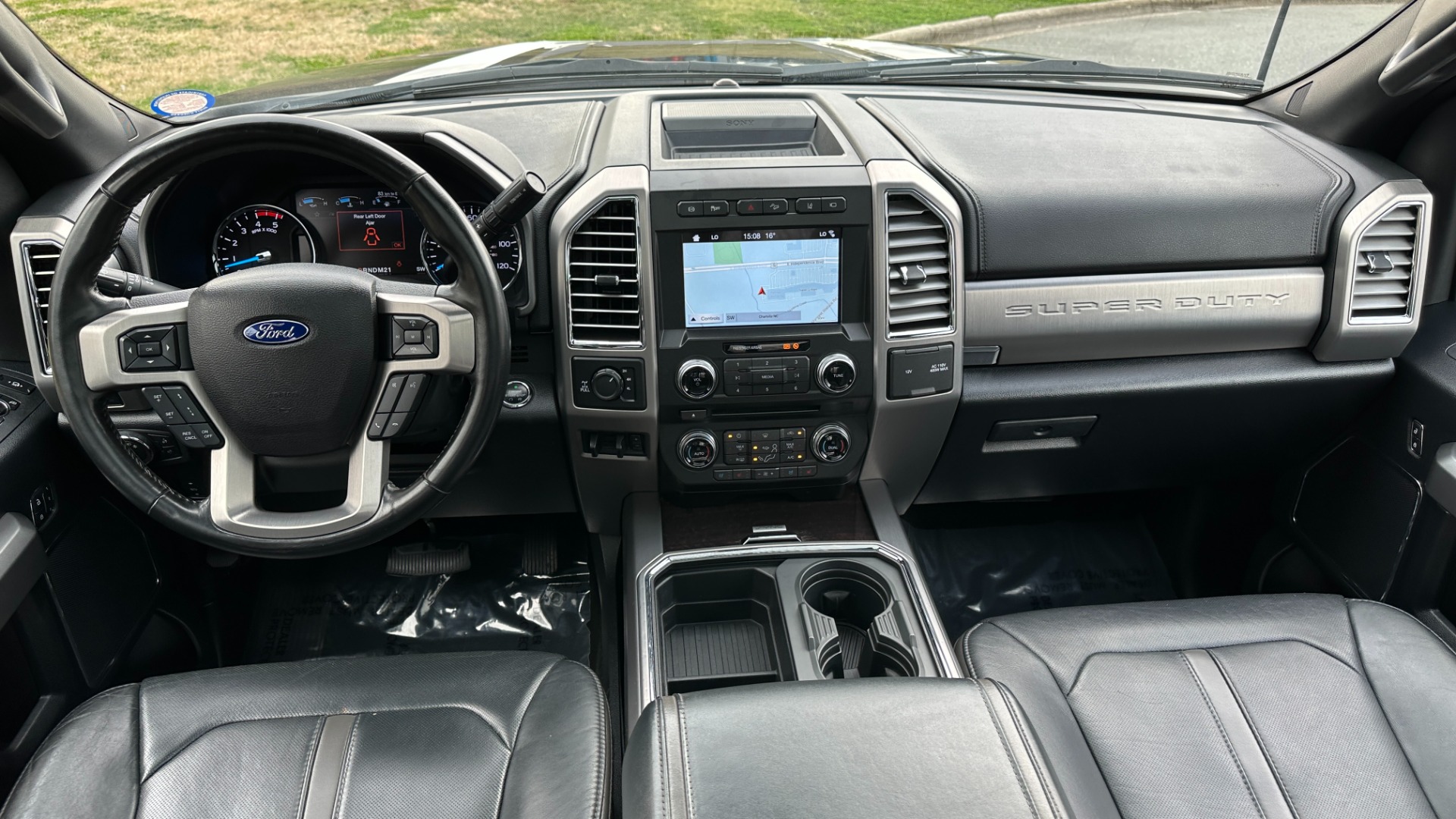 Used 2017 Ford Super Duty F-250 SRW PLATINUM / ULTIMATE PACKAGE / FX4 OFFROAD / 6.7L POWERSTROKE DIESEL for sale Sold at Formula Imports in Charlotte NC 28227 33