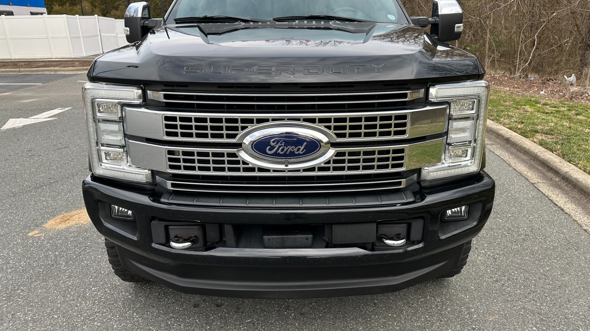 Used 2017 Ford Super Duty F-250 SRW PLATINUM / ULTIMATE PACKAGE / FX4 OFFROAD / 6.7L POWERSTROKE DIESEL for sale Sold at Formula Imports in Charlotte NC 28227 8