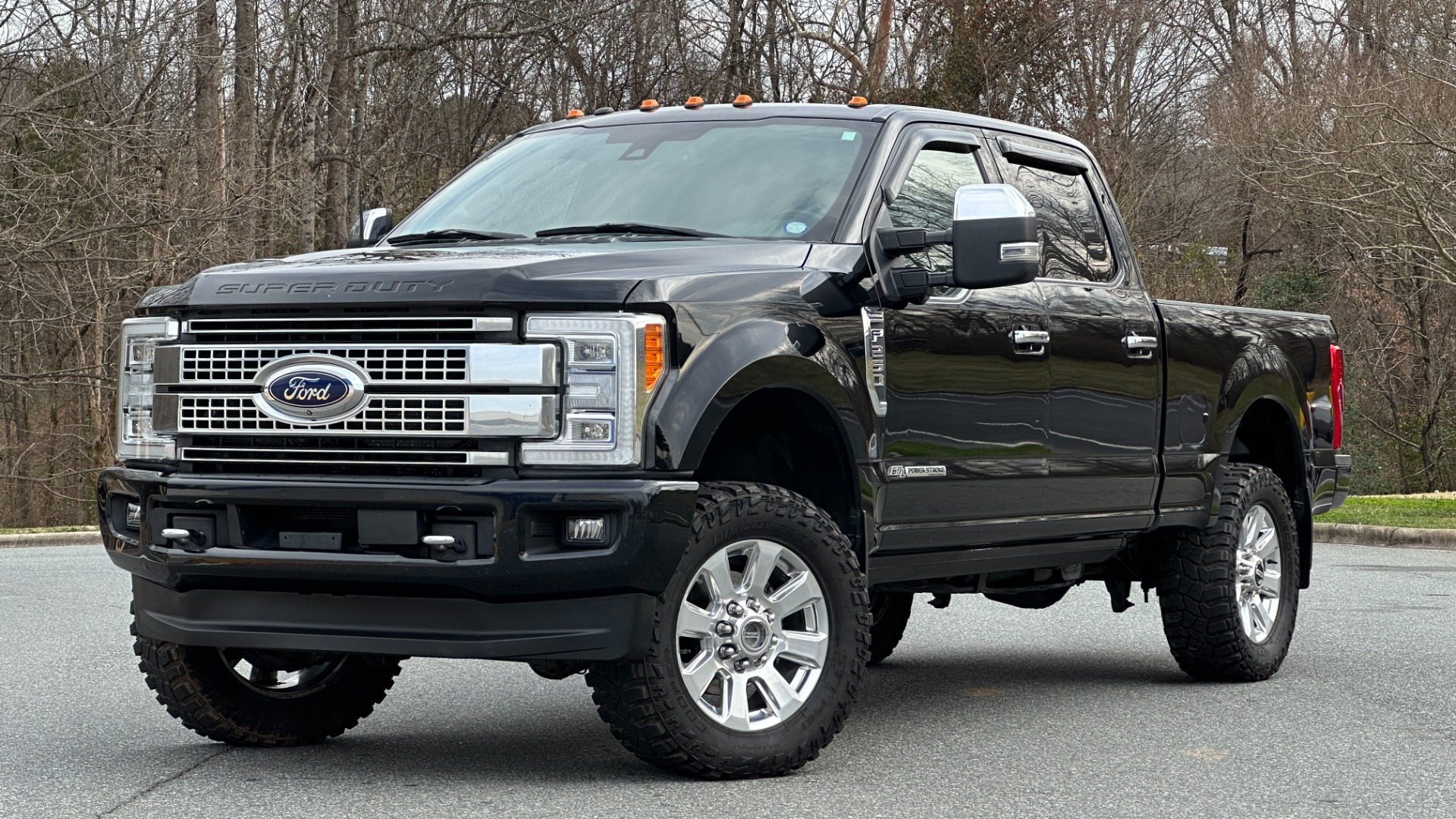 Used 2017 Ford Super Duty F-250 SRW PLATINUM / ULTIMATE PACKAGE / FX4 OFFROAD / 6.7L POWERSTROKE DIESEL for sale Sold at Formula Imports in Charlotte NC 28227 1