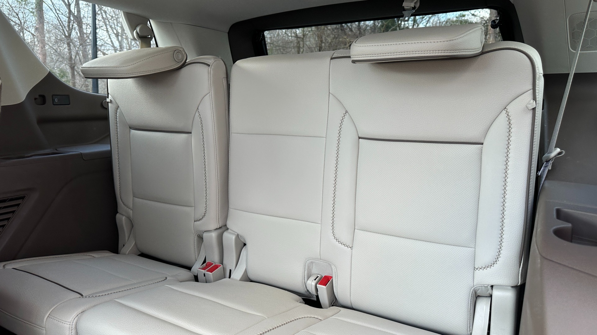 Used 2022 GMC Yukon DENALI / DURAMAX DIESEL / PANORAMIC ROOF / 22IN WHEELS for sale $79,999 at Formula Imports in Charlotte NC 28227 30