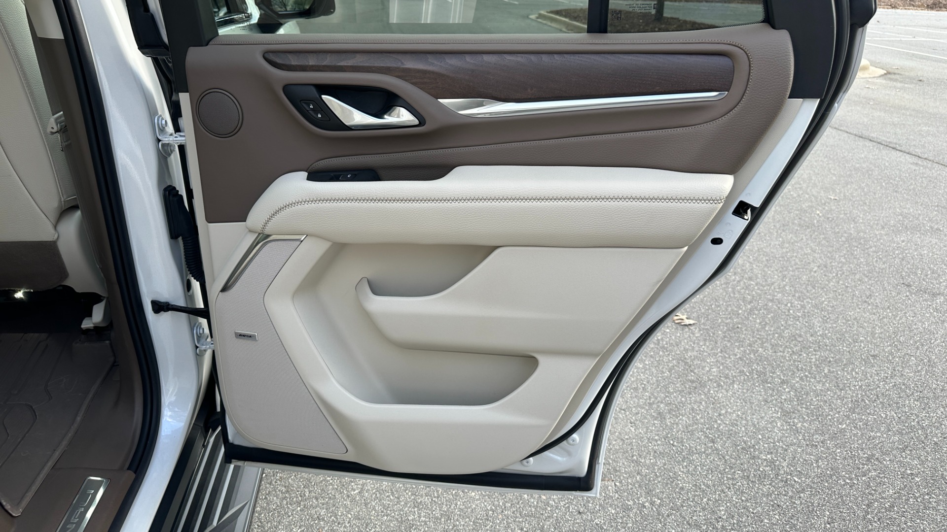 Used 2022 GMC Yukon DENALI / DURAMAX DIESEL / PANORAMIC ROOF / 22IN WHEELS for sale $79,999 at Formula Imports in Charlotte NC 28227 35