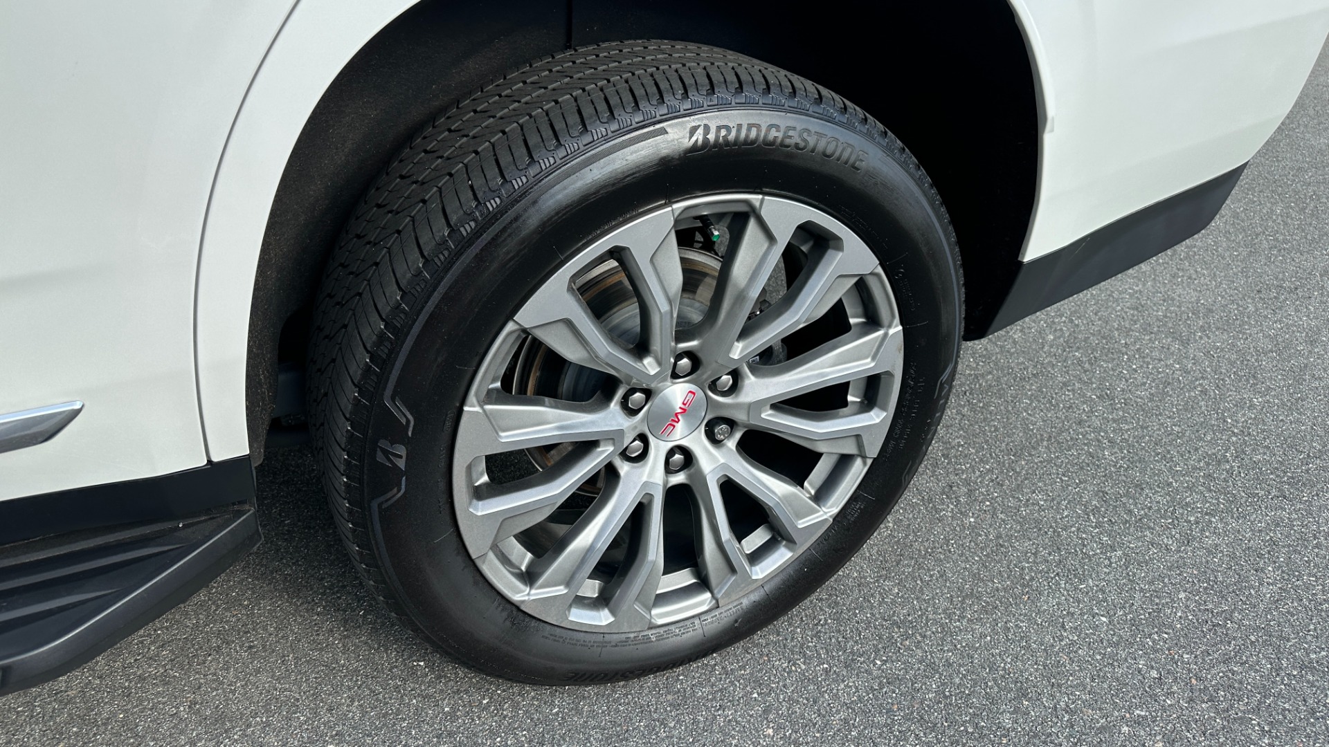 Used 2022 GMC Yukon DENALI / DURAMAX DIESEL / PANORAMIC ROOF / 22IN WHEELS for sale Sold at Formula Imports in Charlotte NC 28227 53