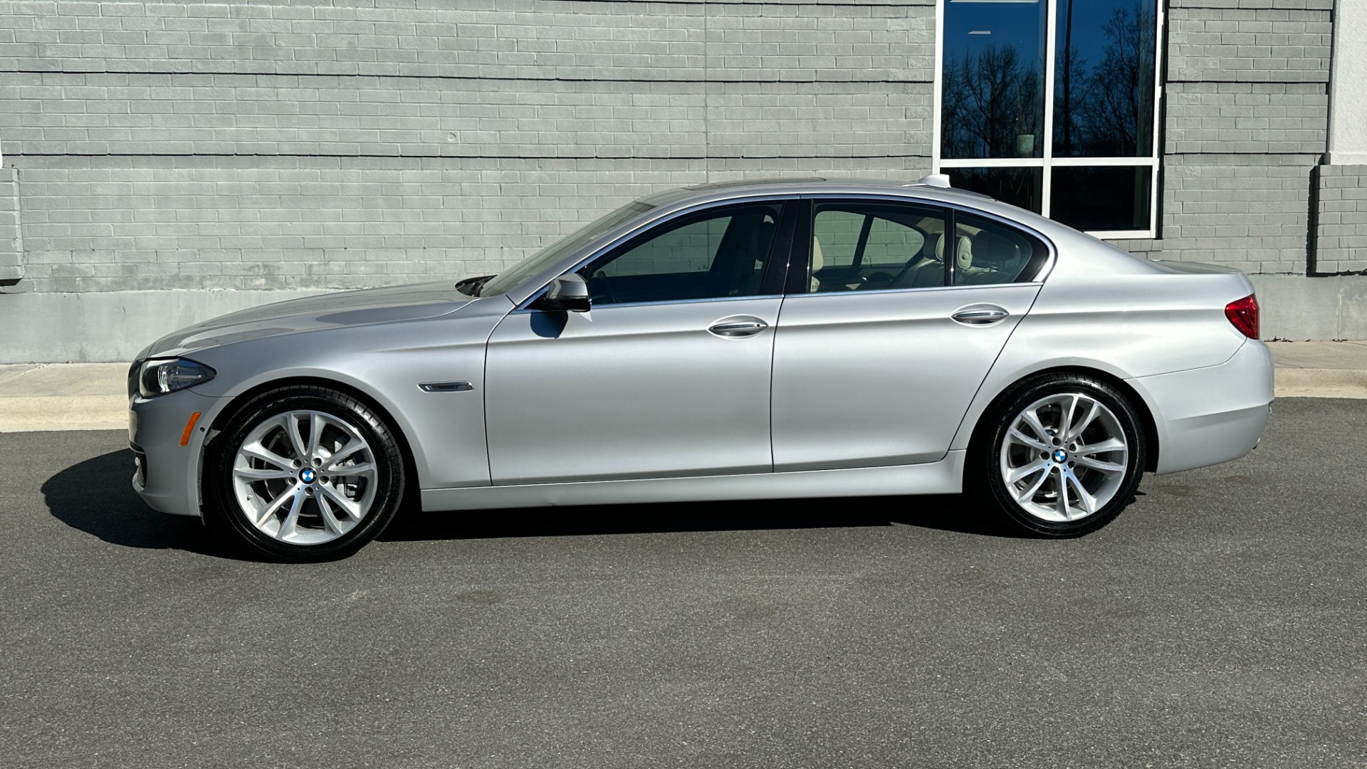 Used 2016 BMW 5 Series 535i for sale Sold at Formula Imports in Charlotte NC 28227 3
