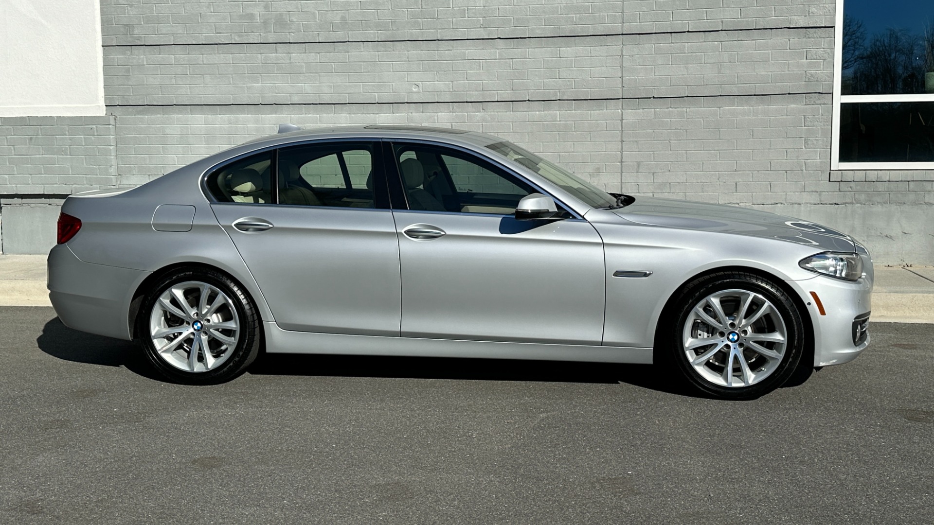 Used 2016 BMW 5 Series 535i for sale Sold at Formula Imports in Charlotte NC 28227 6