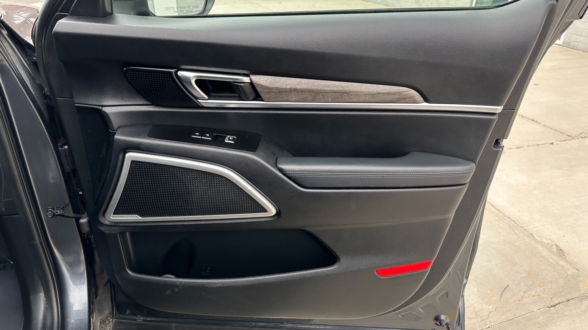 Used 2020 Kia Telluride EX / DRIVER ASSIST / LEATHER / V6 / APPLE CARPLAY / REARVIEW / 3 ROW for sale $31,695 at Formula Imports in Charlotte NC 28227 37