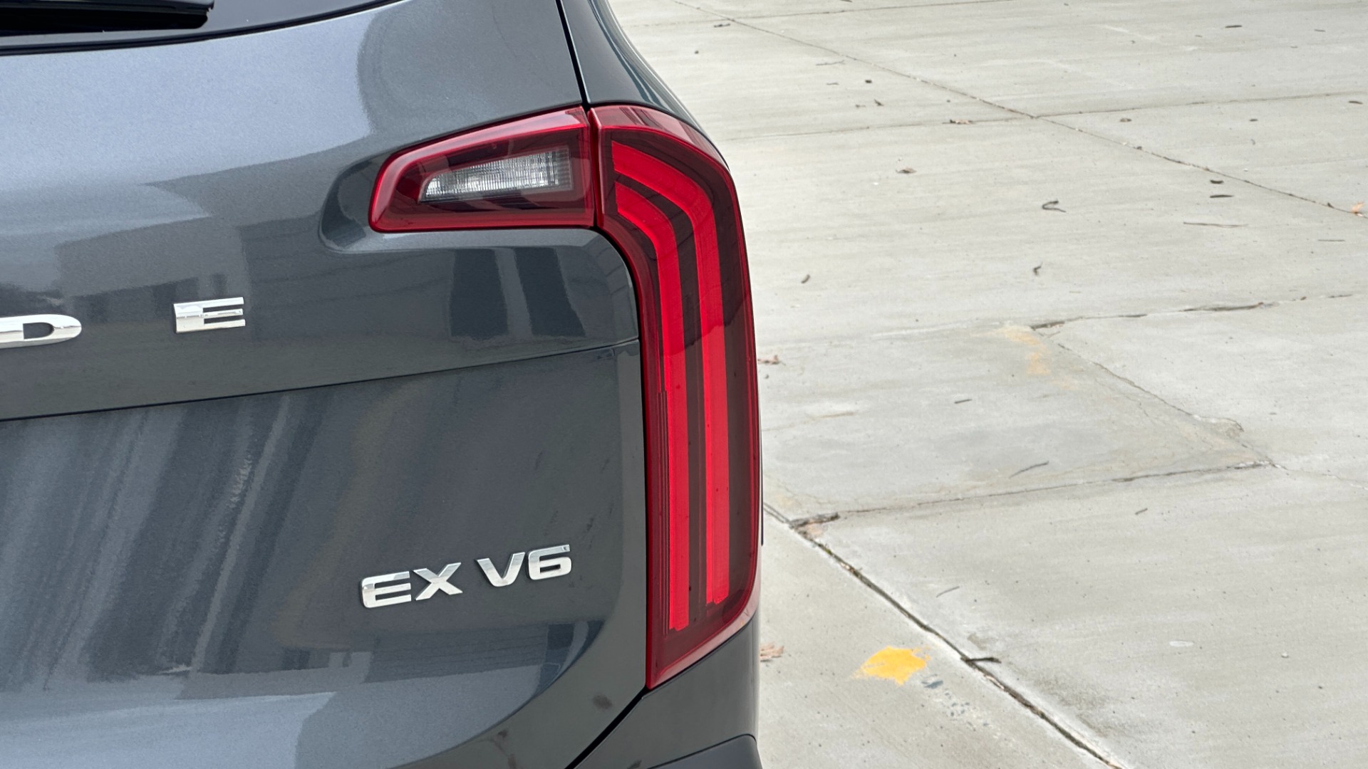Used 2020 Kia Telluride EX / DRIVER ASSIST / LEATHER / V6 / APPLE CARPLAY / REARVIEW / 3 ROW for sale $31,695 at Formula Imports in Charlotte NC 28227 43