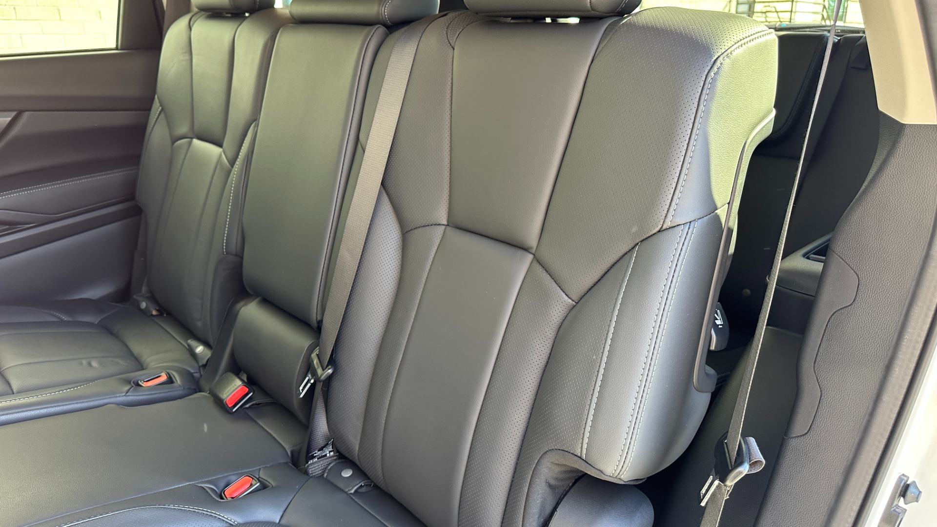 Used 2021 Subaru Ascent LIMITED / DRIVER ASSISTANCE / NAVIGATION / PANORAMIC ROOF / LEATHER for sale Sold at Formula Imports in Charlotte NC 28227 11