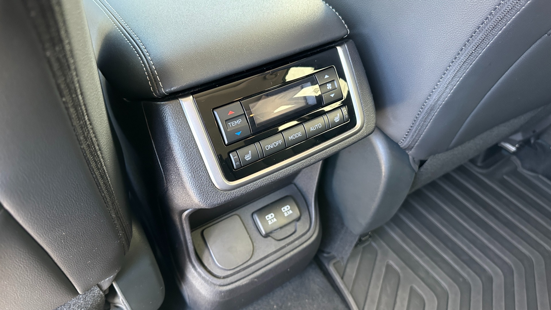 Used 2021 Subaru Ascent LIMITED / DRIVER ASSISTANCE / NAVIGATION / PANORAMIC ROOF / LEATHER for sale Sold at Formula Imports in Charlotte NC 28227 12