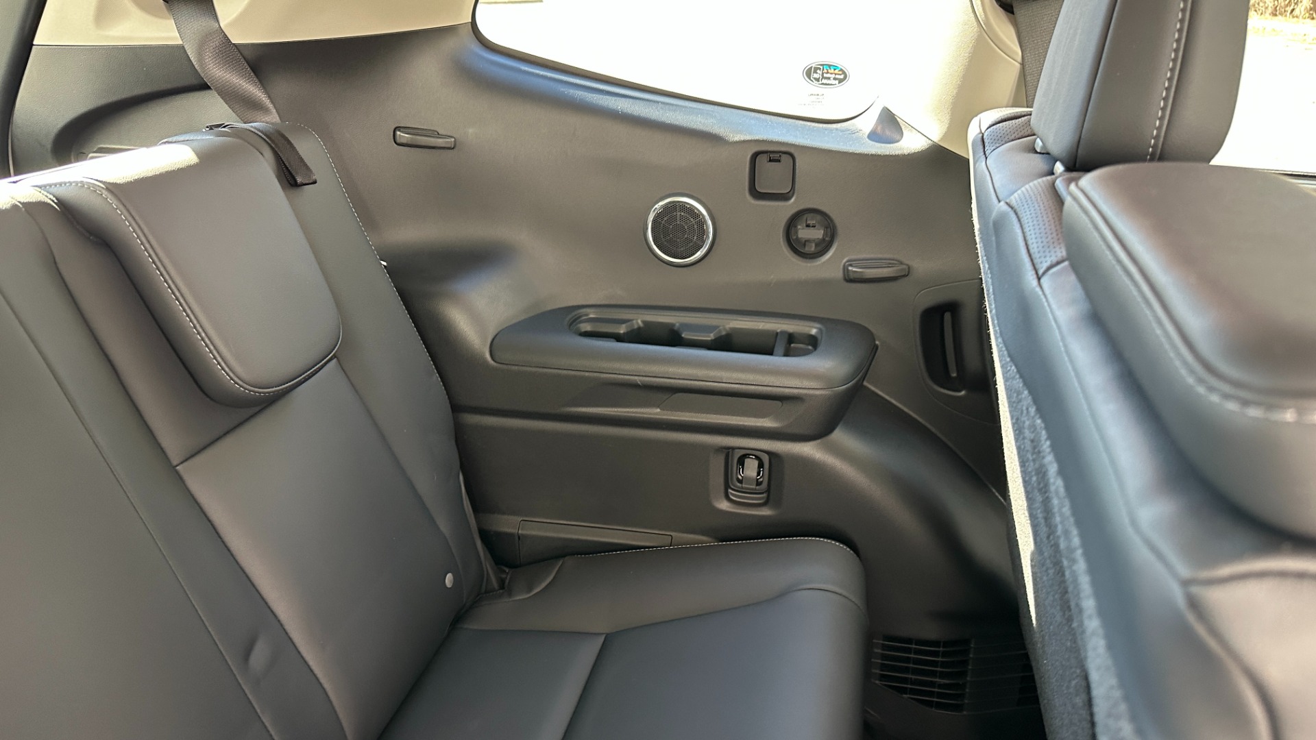 Used 2021 Subaru Ascent LIMITED / DRIVER ASSISTANCE / NAVIGATION / PANORAMIC ROOF / LEATHER for sale Sold at Formula Imports in Charlotte NC 28227 19