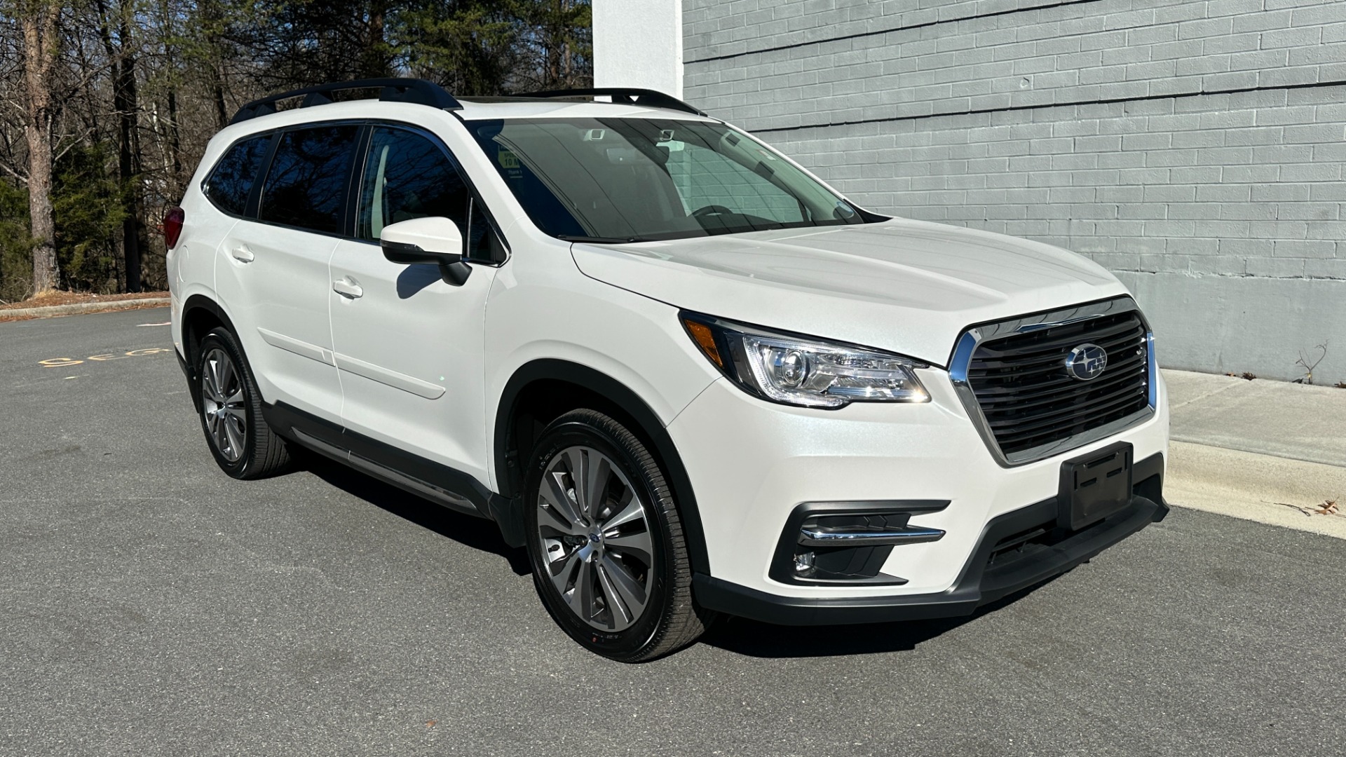 Used 2021 Subaru Ascent LIMITED / DRIVER ASSISTANCE / NAVIGATION / PANORAMIC ROOF / LEATHER for sale $36,995 at Formula Imports in Charlotte NC 28227 2